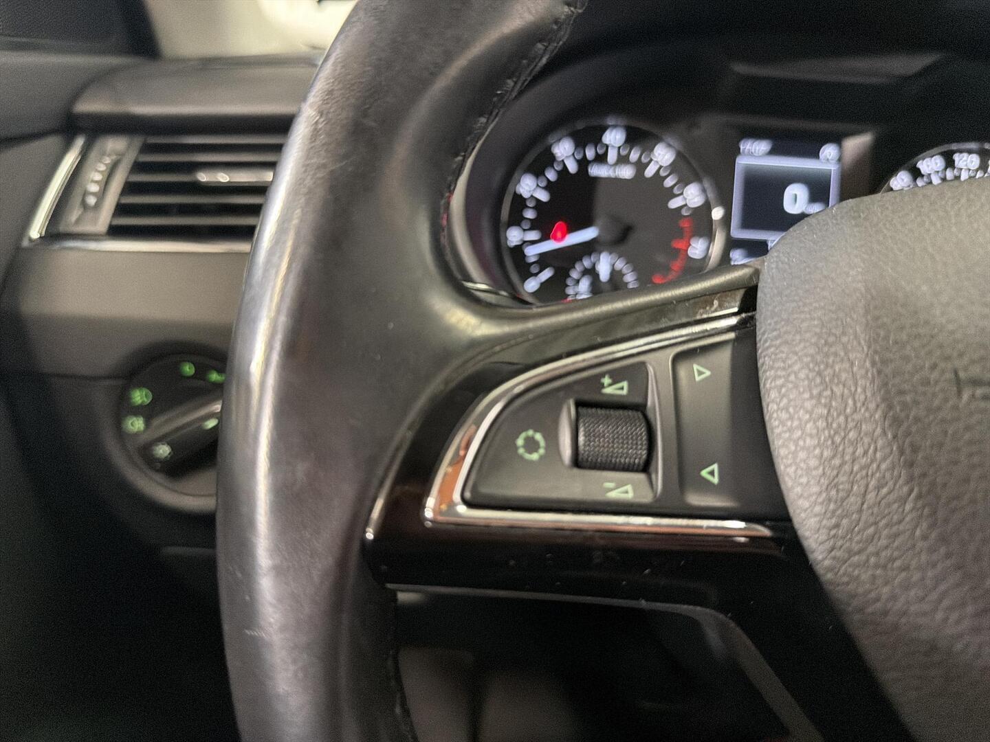 SKODA Octavia 2014