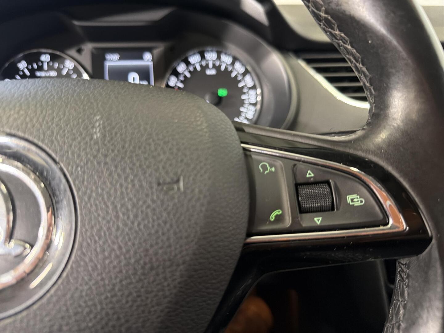 SKODA Octavia 2014