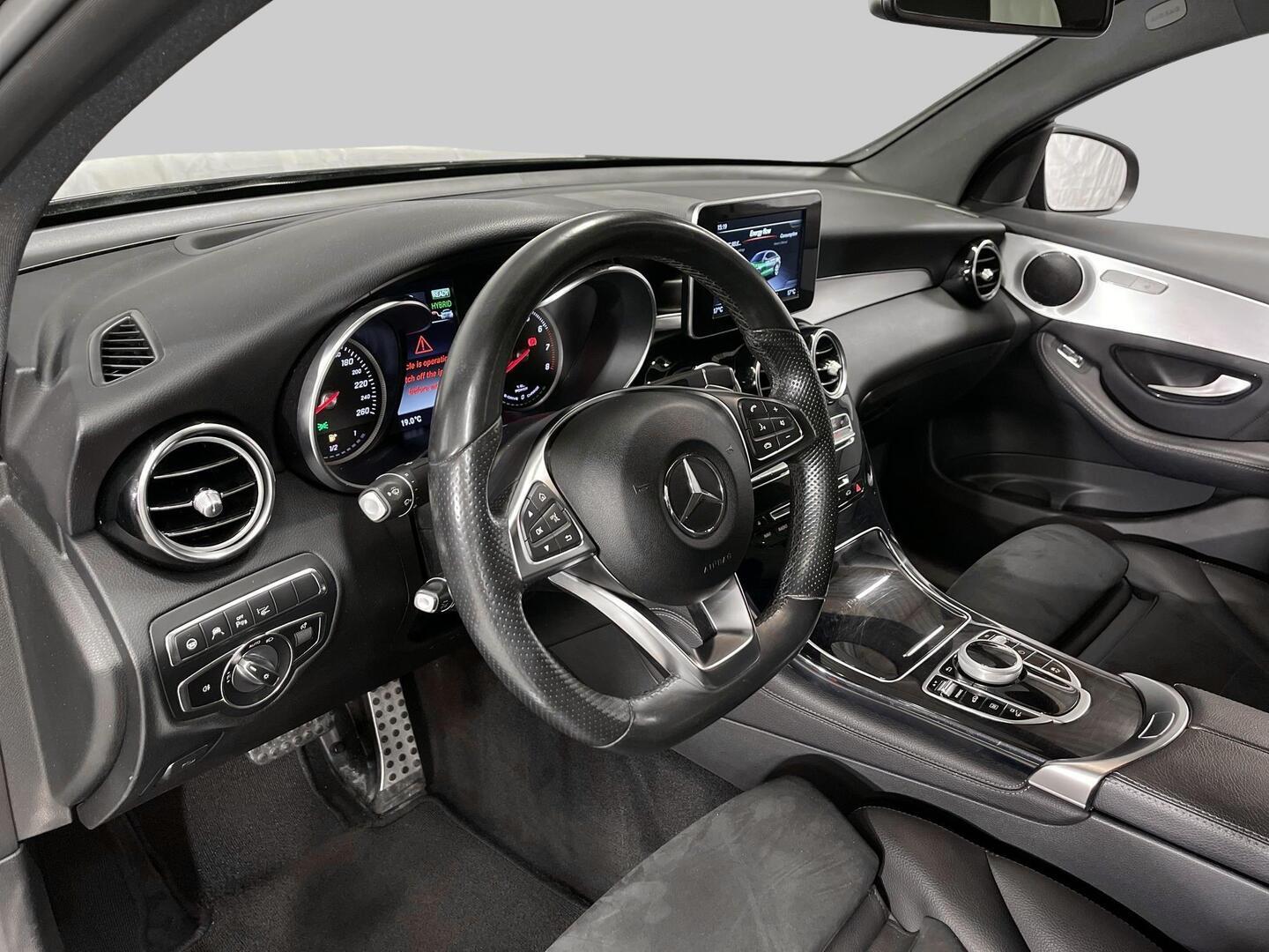 MERCEDES-BENZ GLC 2018