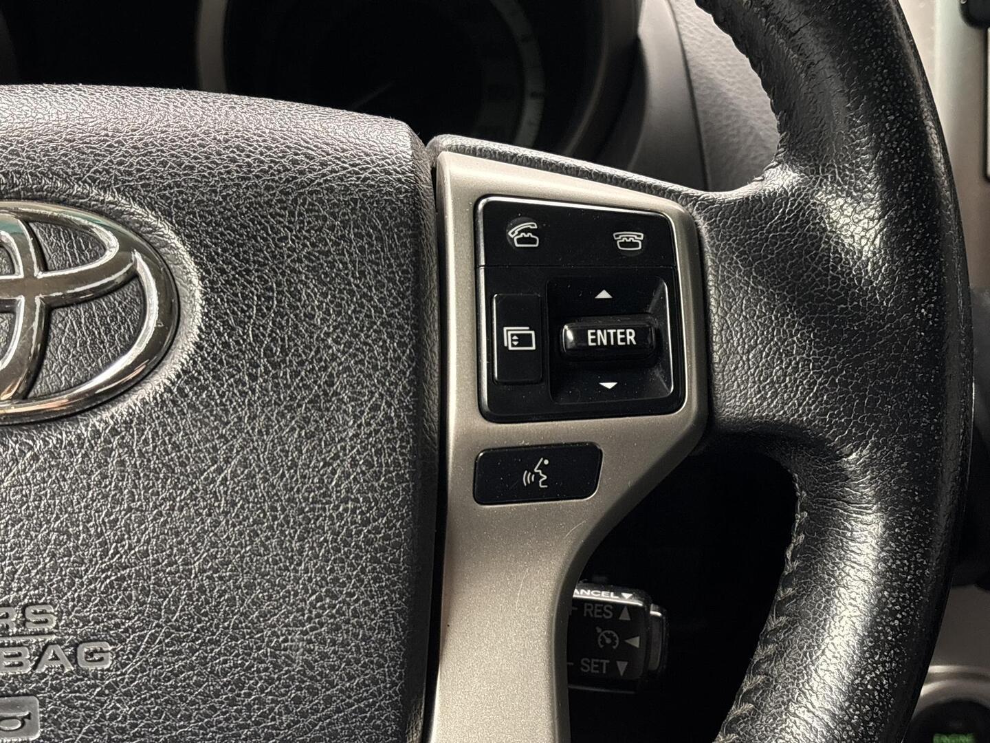 TOYOTA Land Cruiser 2010