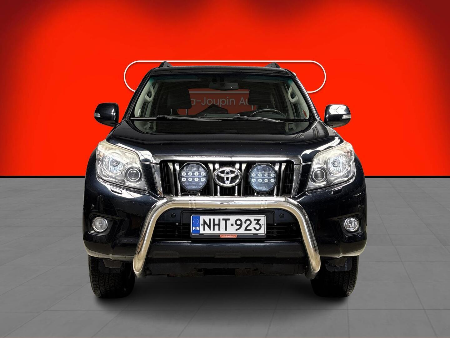 TOYOTA Land Cruiser 2010