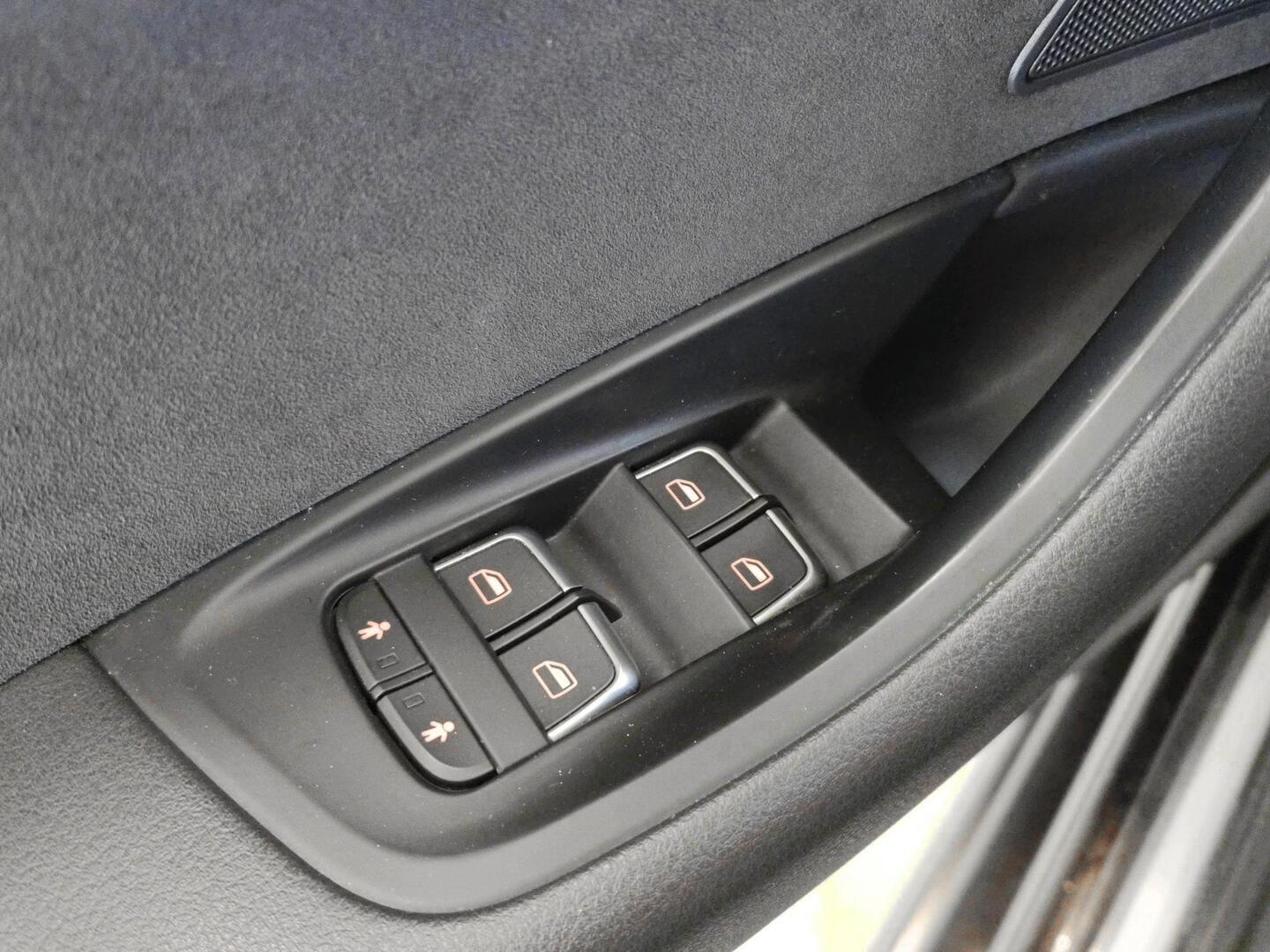 AUDI A6 allroad quattro 2016