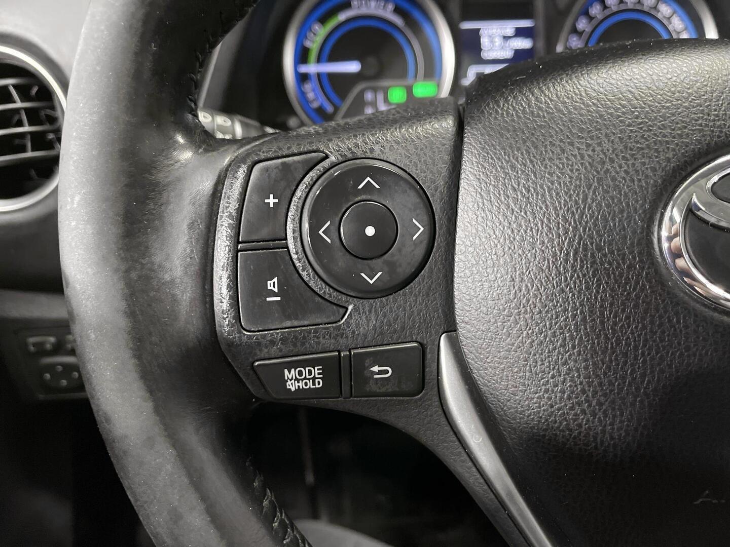 TOYOTA Auris 2014