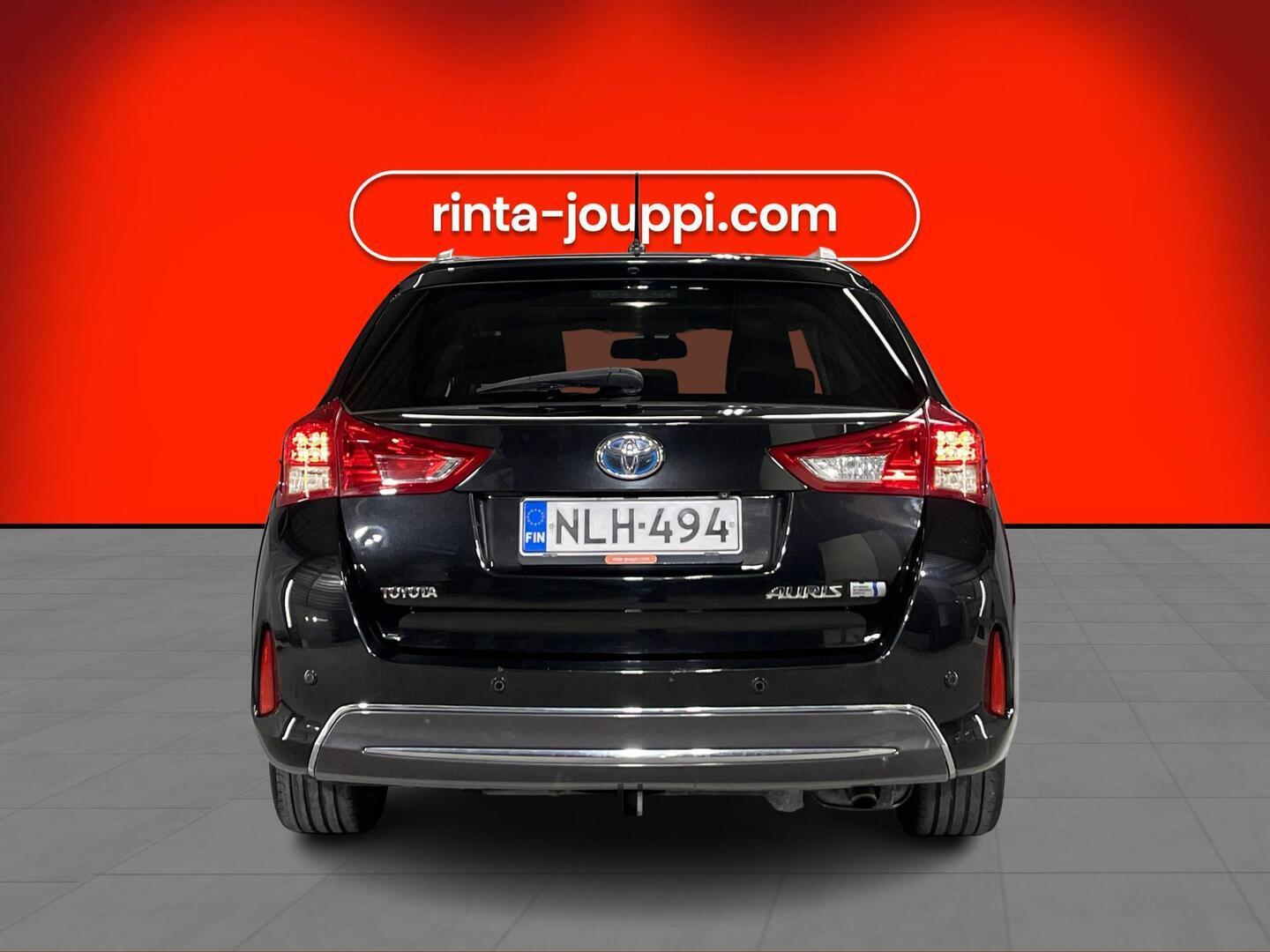 TOYOTA Auris 2014