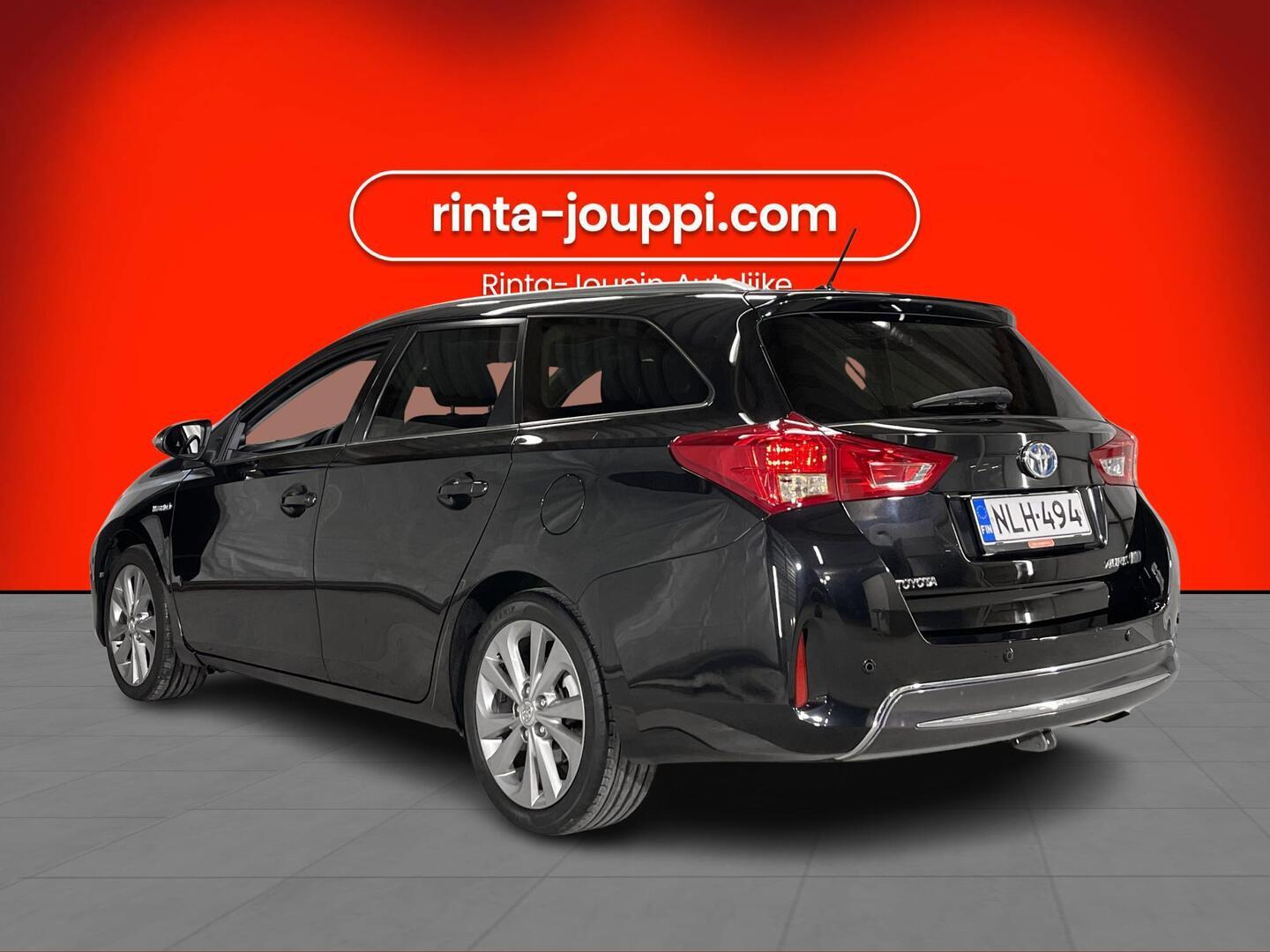 TOYOTA Auris 2014