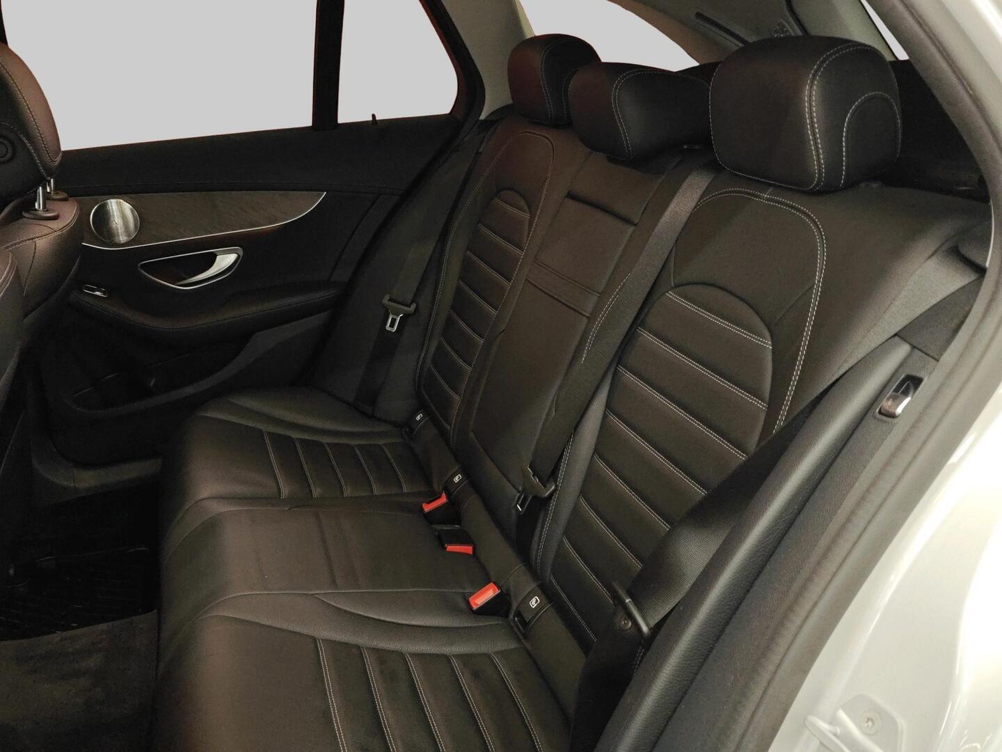 MERCEDES-BENZ C 2015