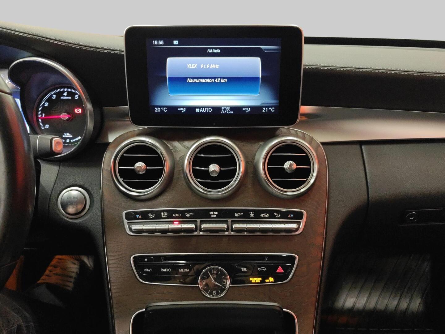 MERCEDES-BENZ C 2015