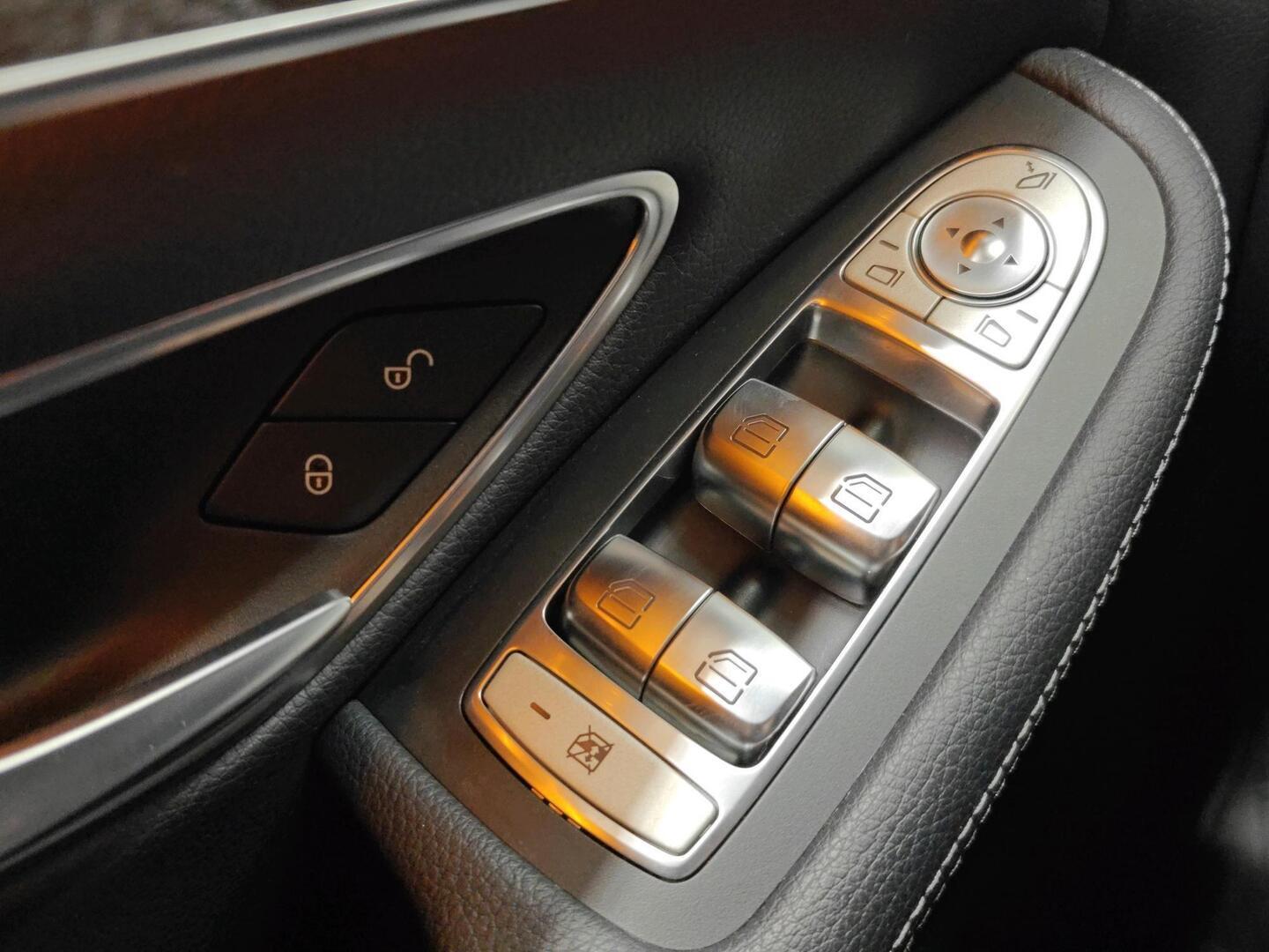 MERCEDES-BENZ C 2015