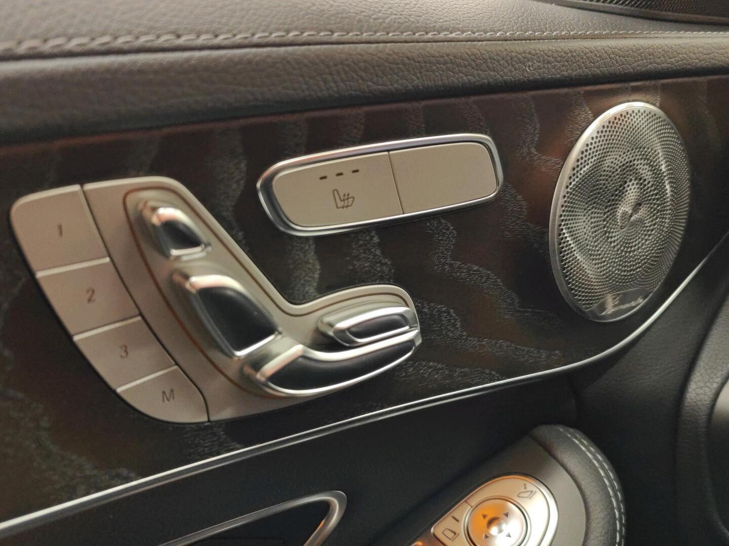 MERCEDES-BENZ C 2015