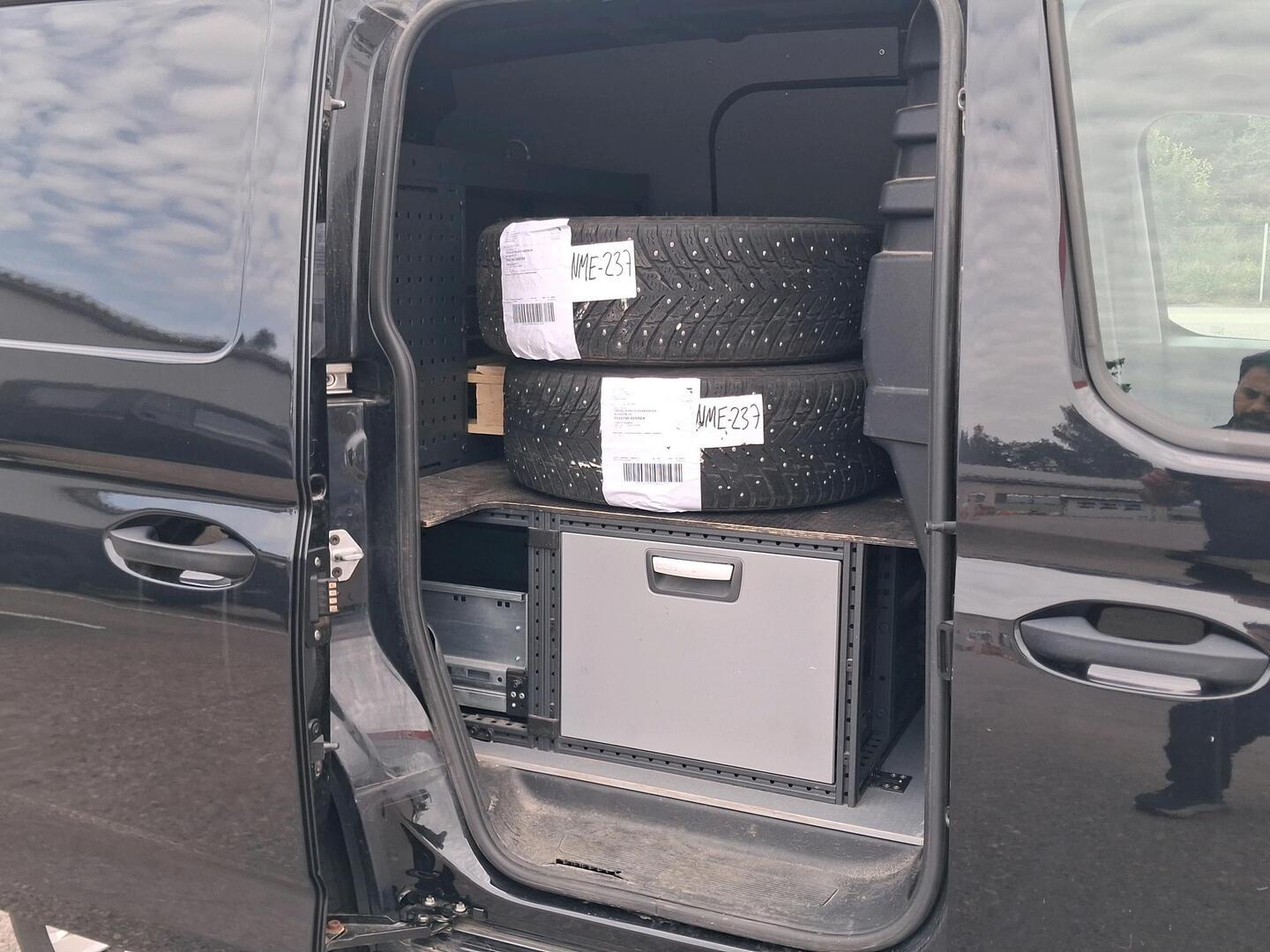 VOLKSWAGEN Caddy 2021