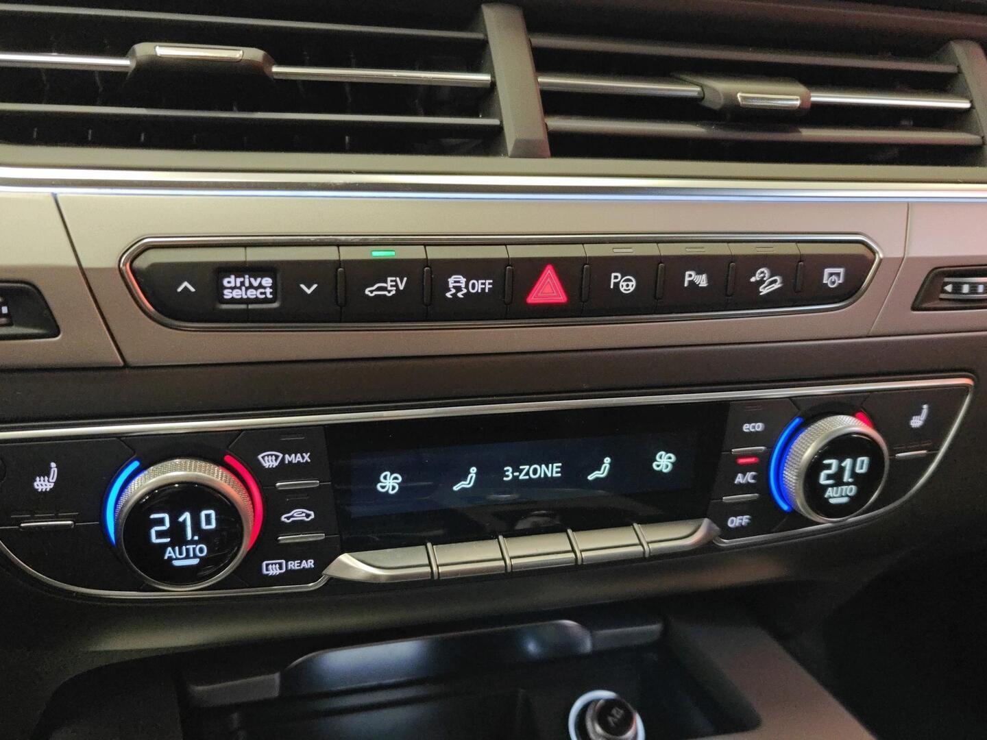 AUDI Q7 2018