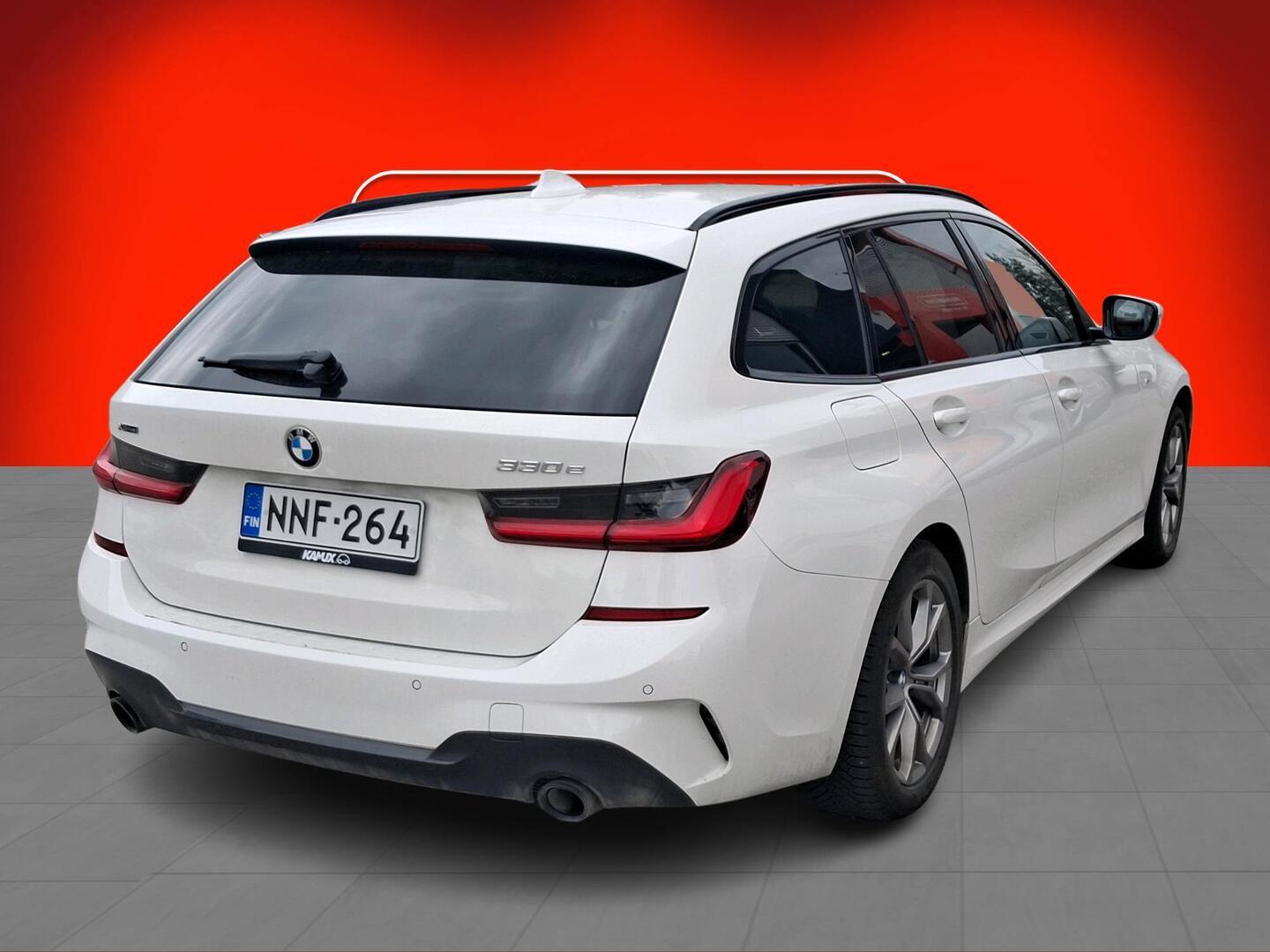 BMW 330 2020
