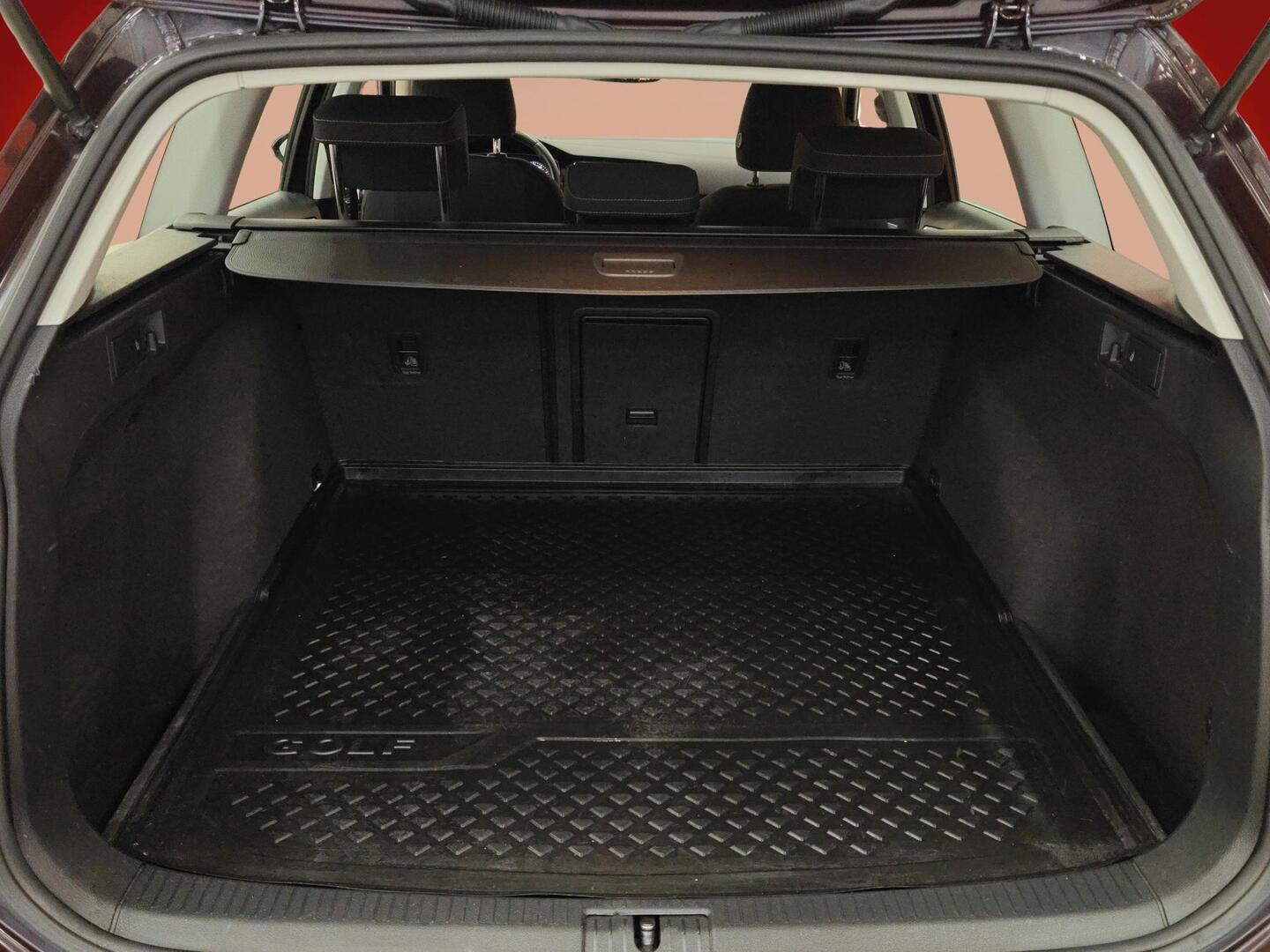 VOLKSWAGEN Golf 2018