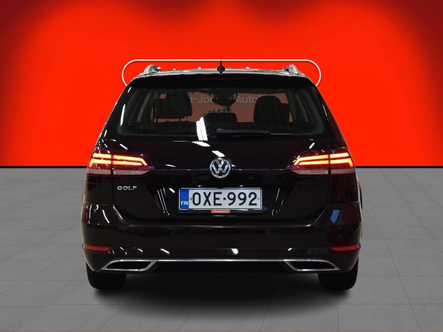 VOLKSWAGEN Golf 2018
