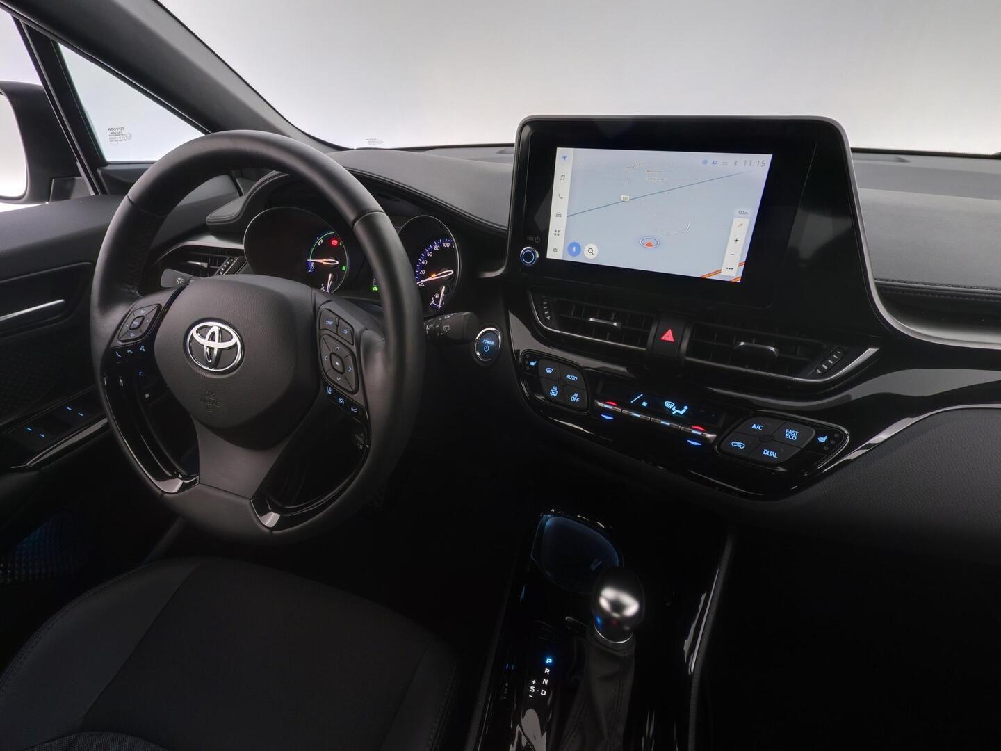 TOYOTA C-HR 2023