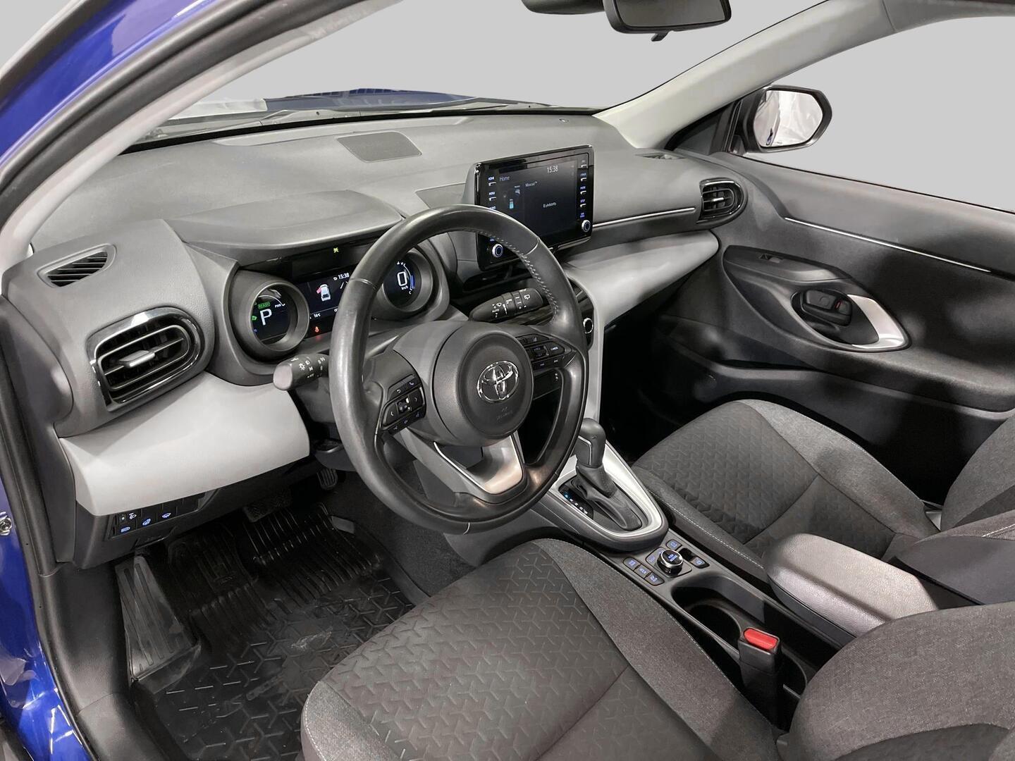 TOYOTA Yaris Cross 2022