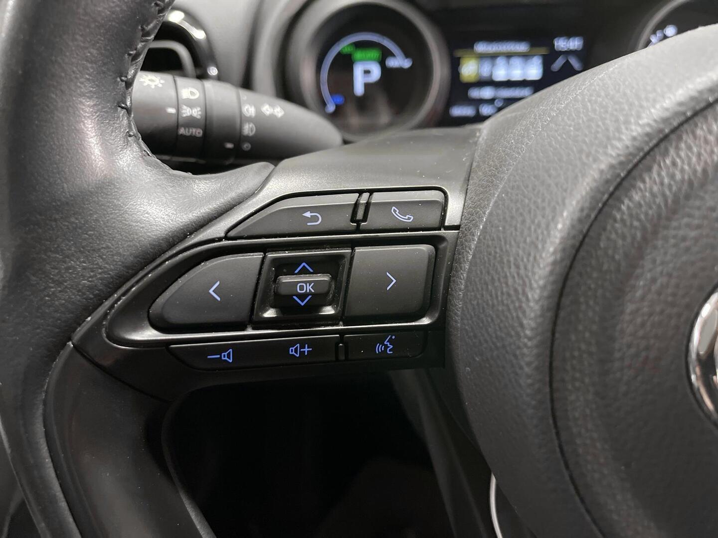 TOYOTA Yaris Cross 2022