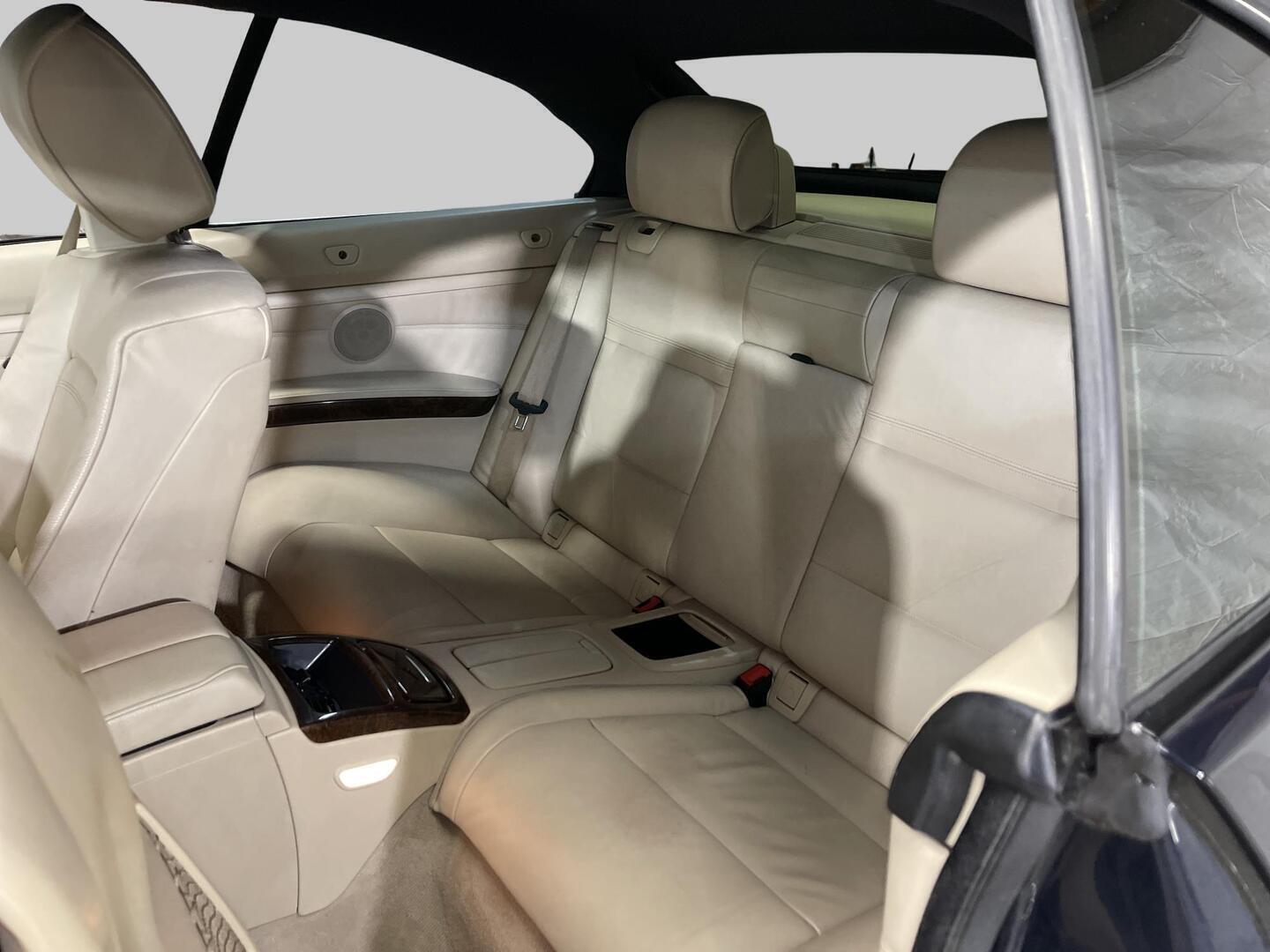 BMW 325 2007