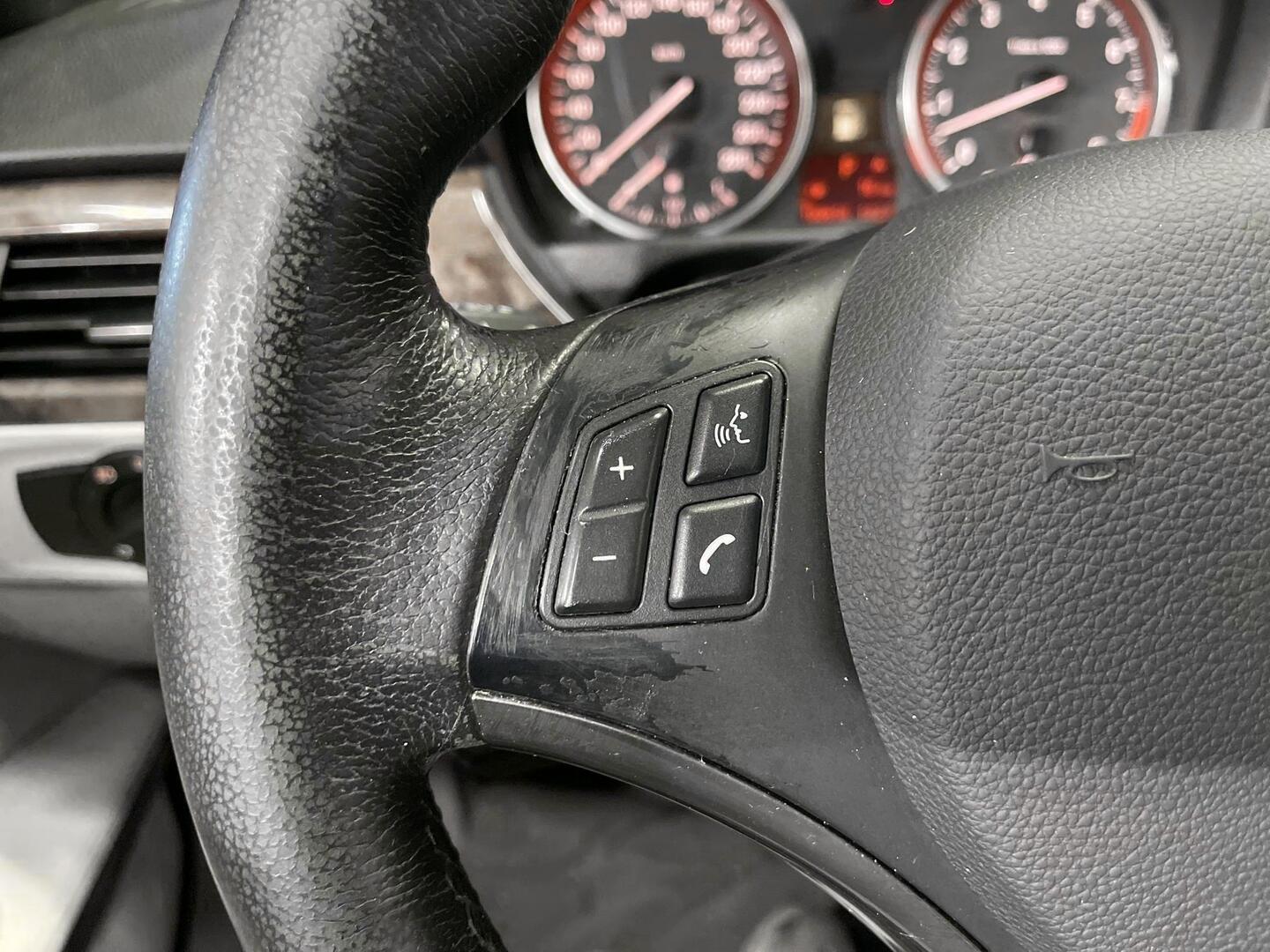BMW 325 2007