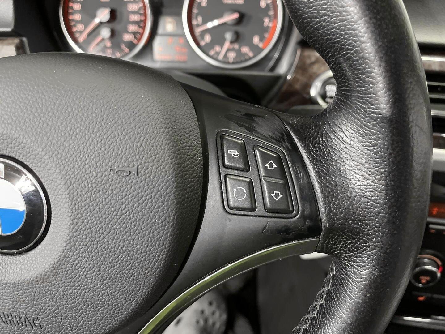 BMW 325 2007