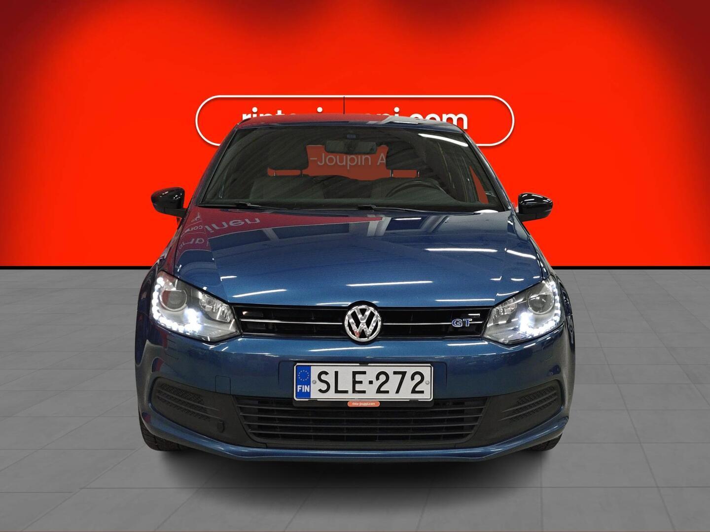 VOLKSWAGEN Polo 2013