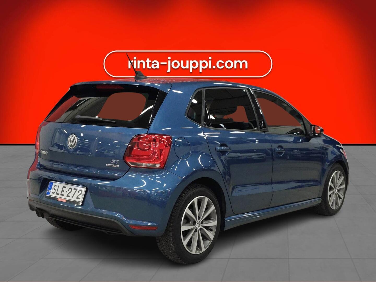 VOLKSWAGEN Polo 2013
