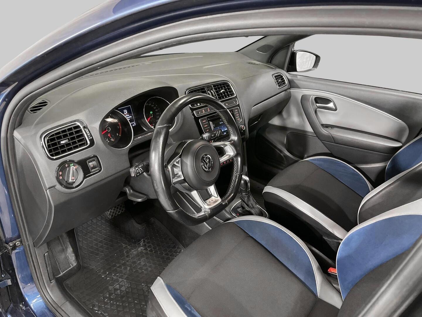 VOLKSWAGEN Polo 2017