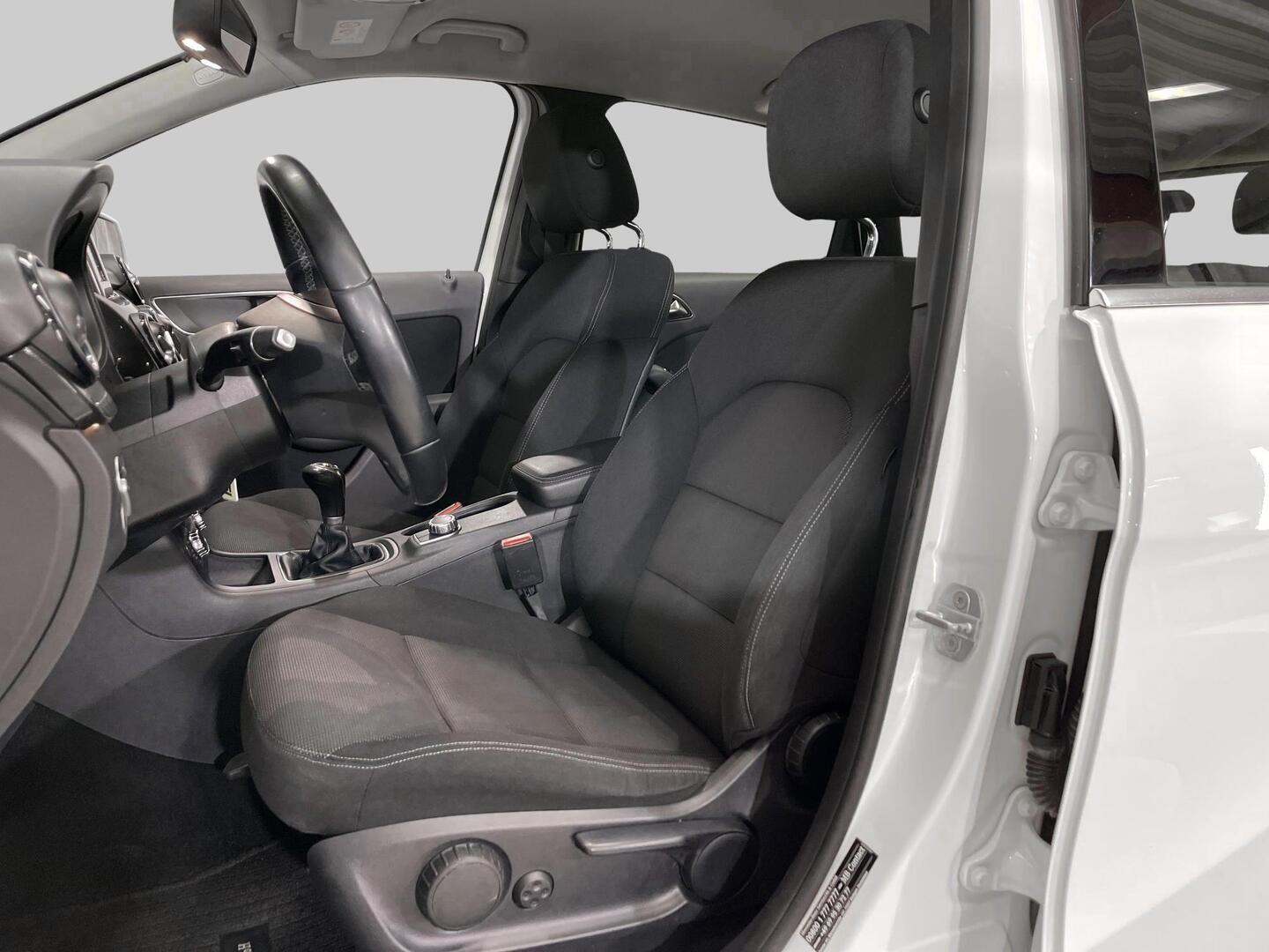 MERCEDES-BENZ B 2013