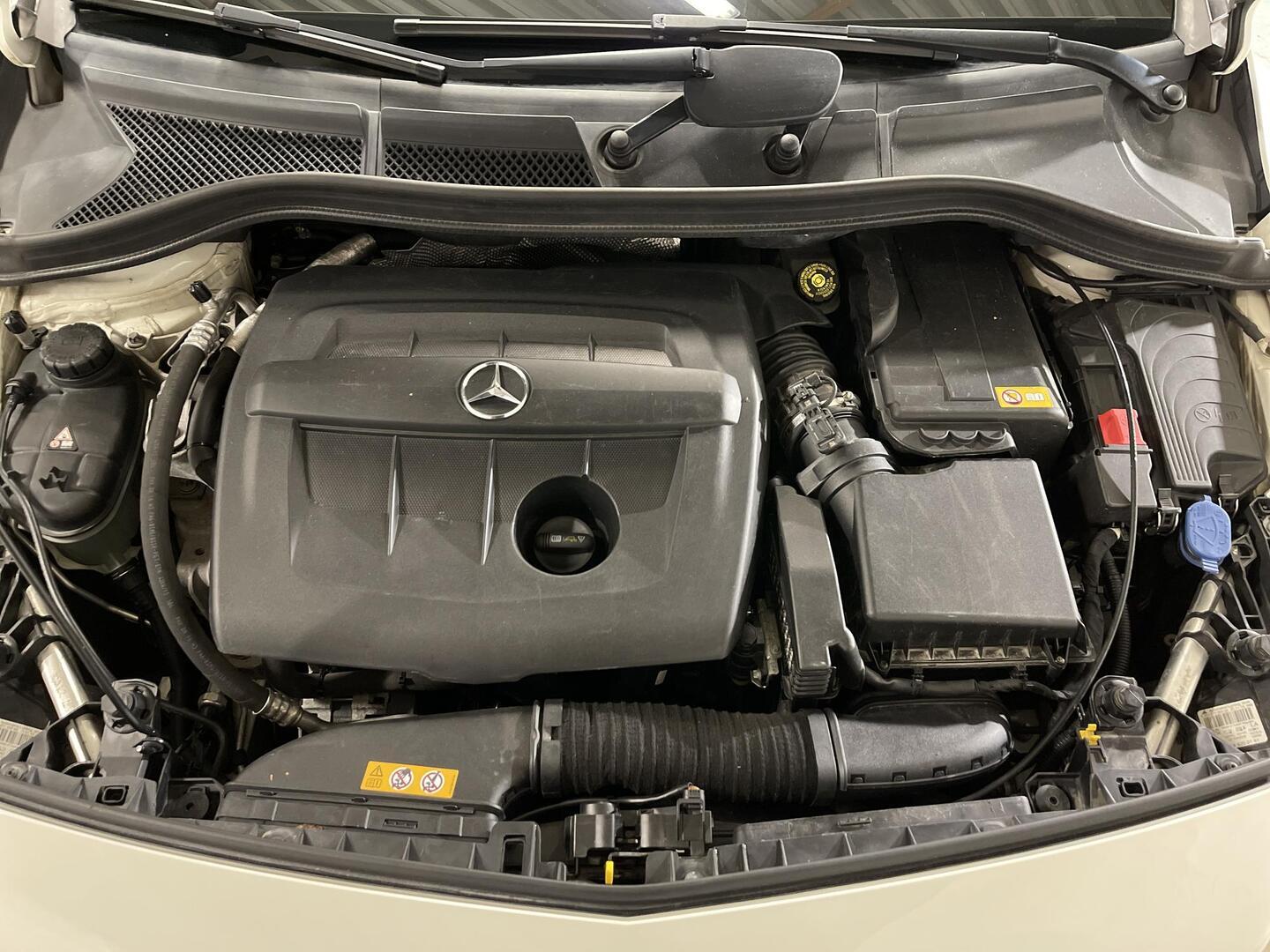 MERCEDES-BENZ B 2013