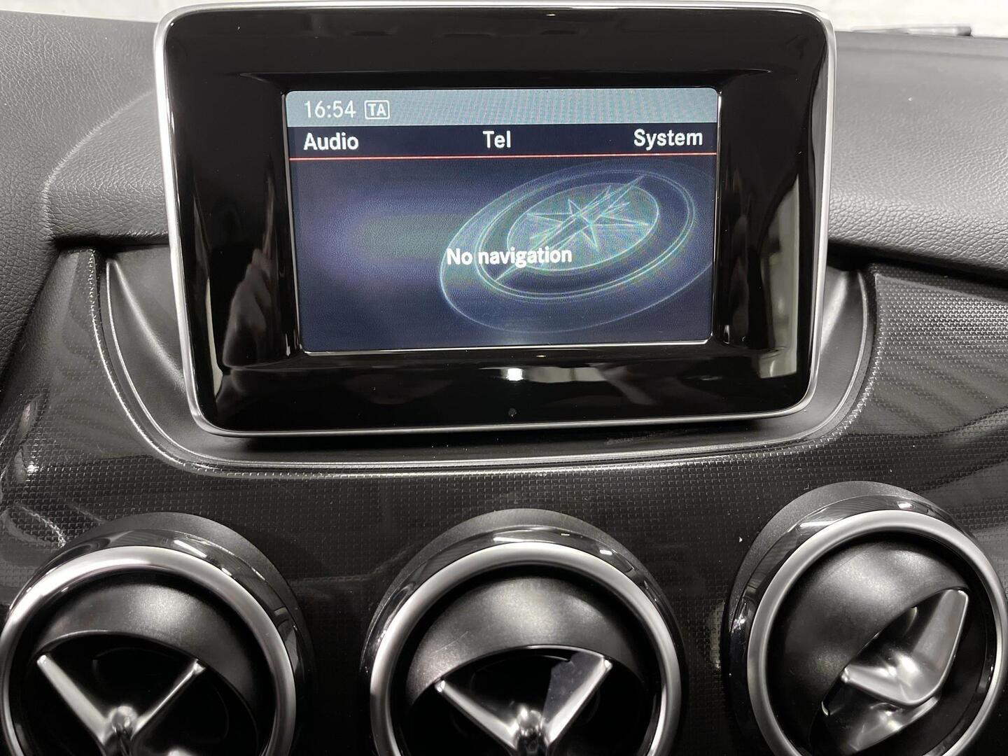 MERCEDES-BENZ B 2013