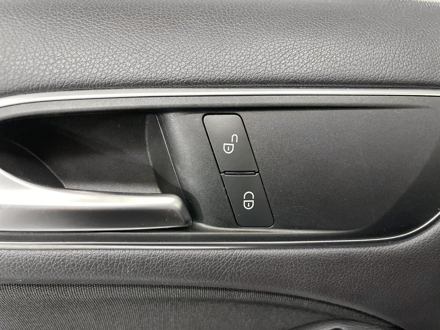 MERCEDES-BENZ B 2013