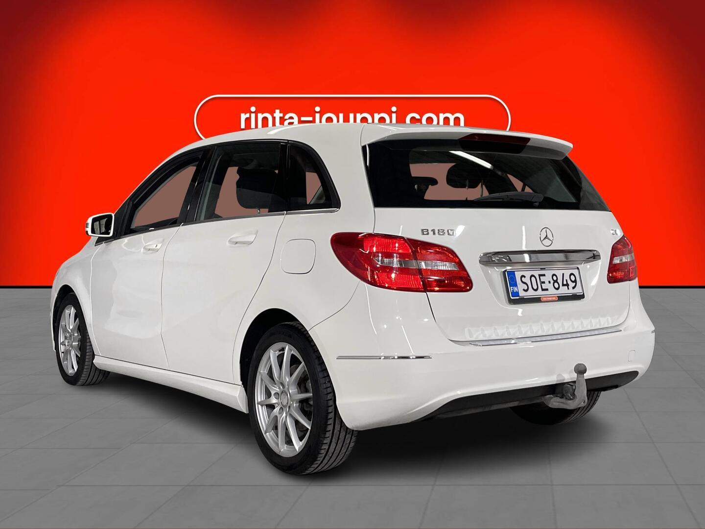 MERCEDES-BENZ B 2013