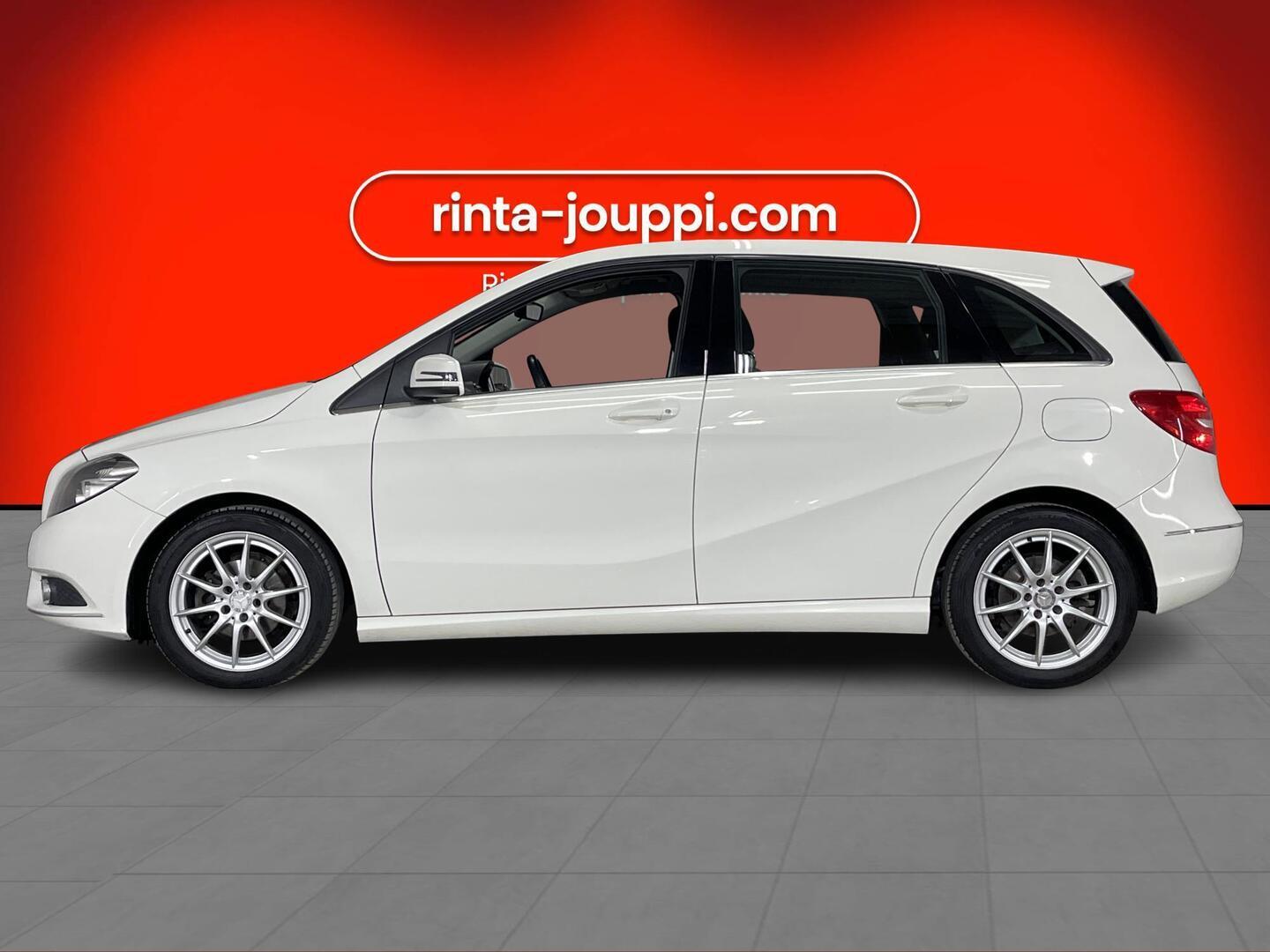 MERCEDES-BENZ B 2013