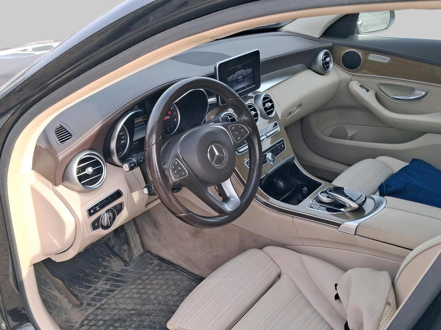 MERCEDES-BENZ C 2015