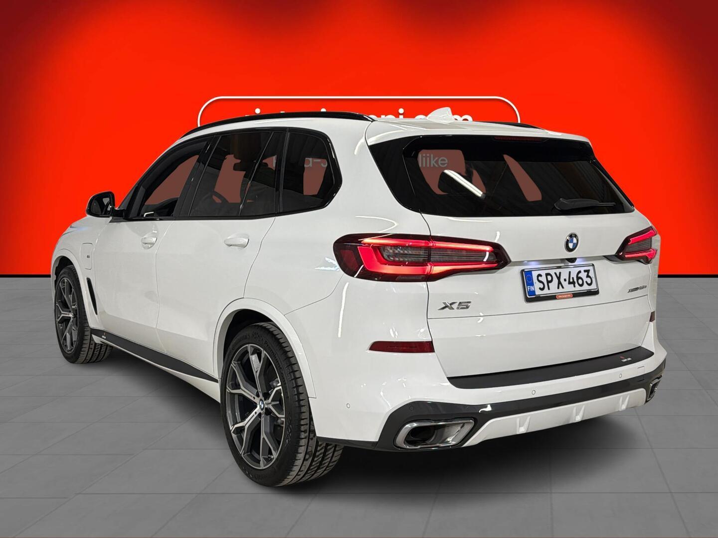 BMW X5 2021