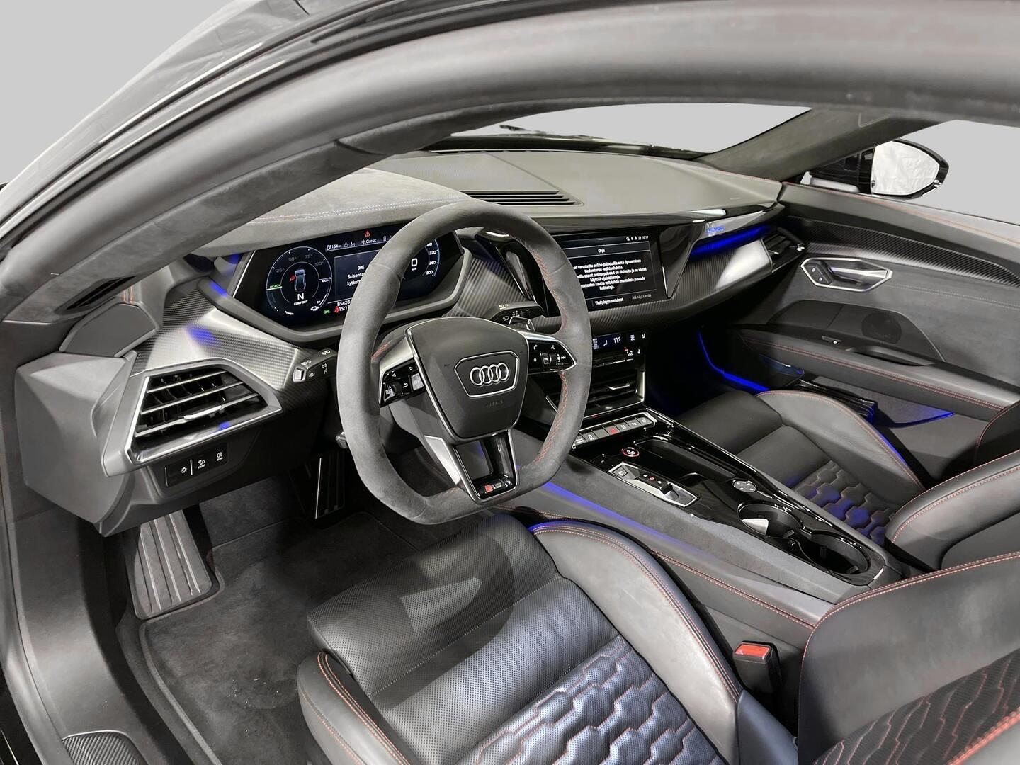 AUDI E-TRON GT RS 2022