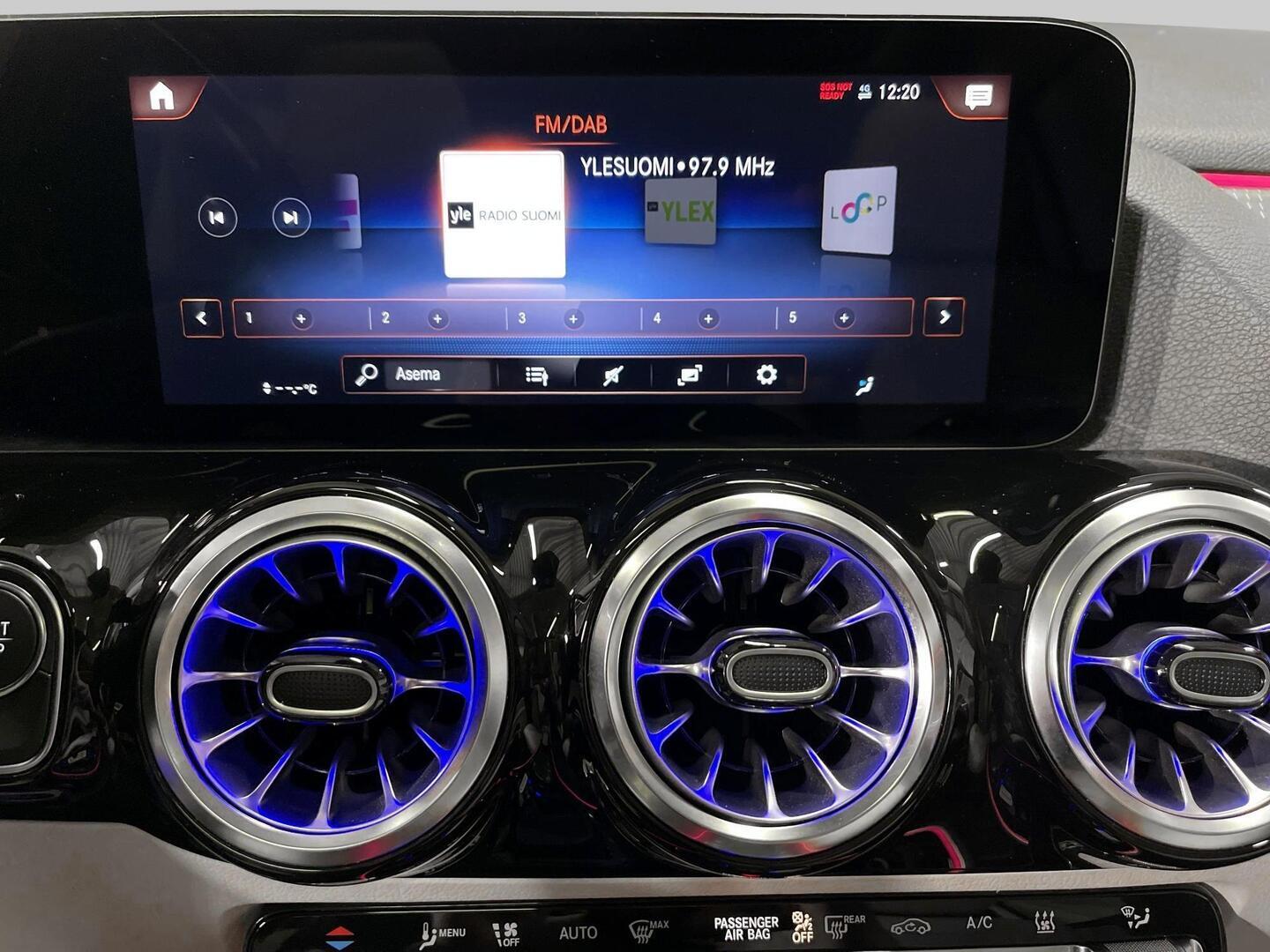MERCEDES-BENZ EQA 2022