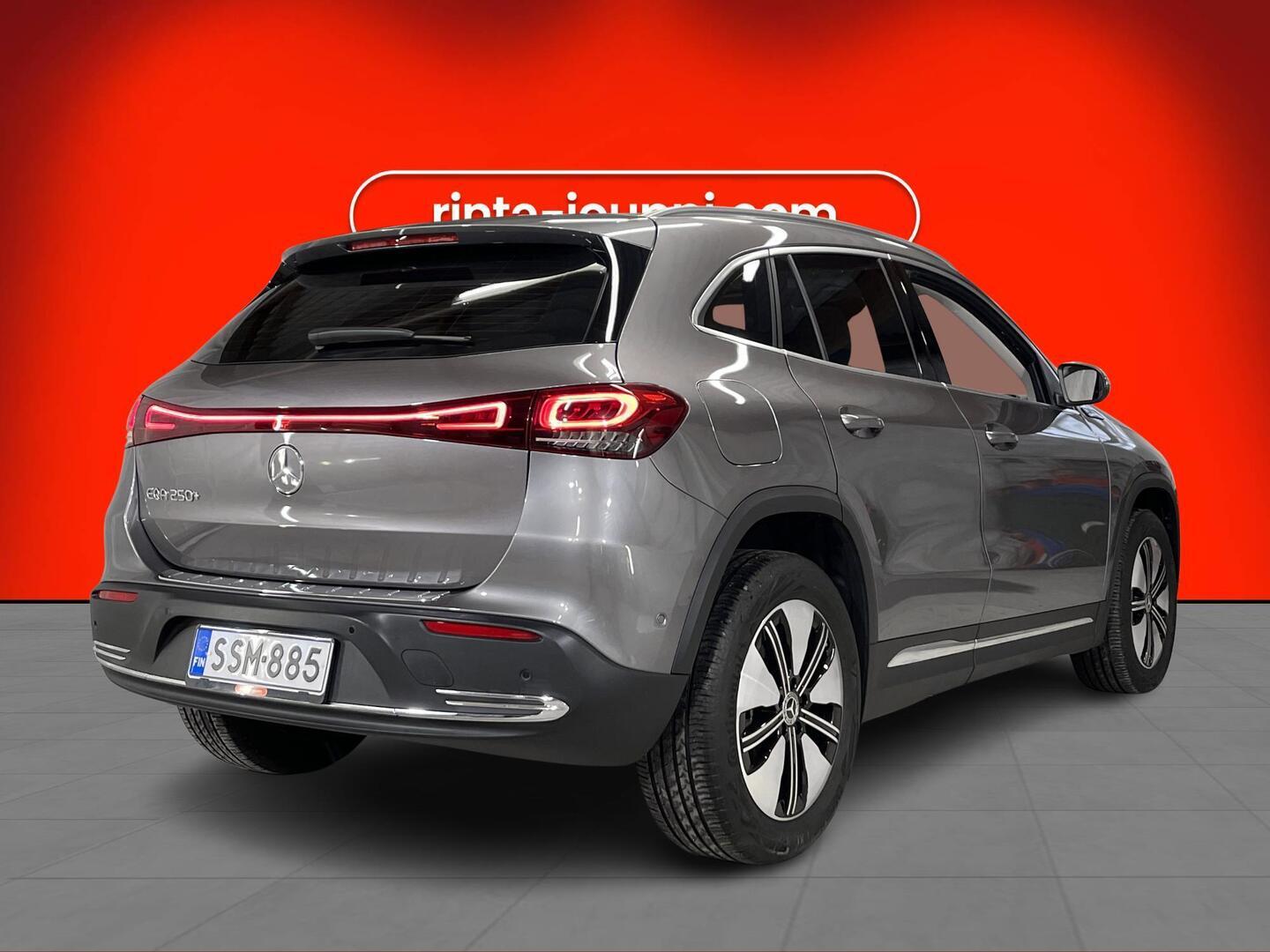 MERCEDES-BENZ EQA 2022