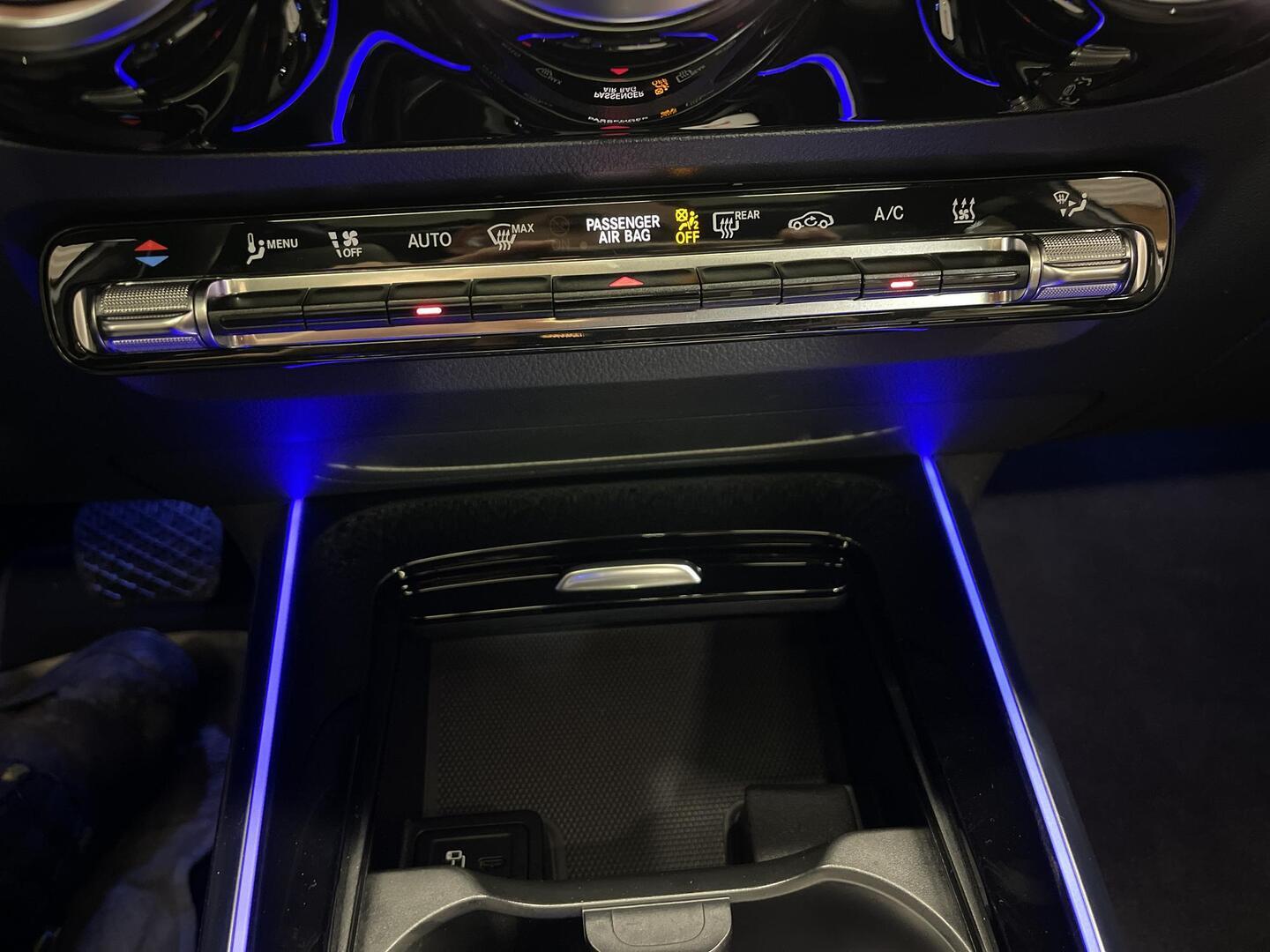 MERCEDES-BENZ EQA 2023