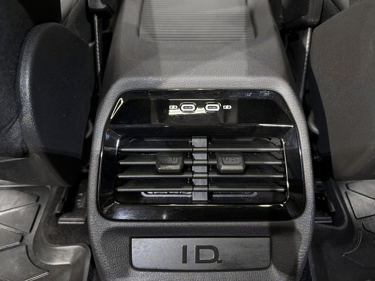 VOLKSWAGEN ID.4 2023