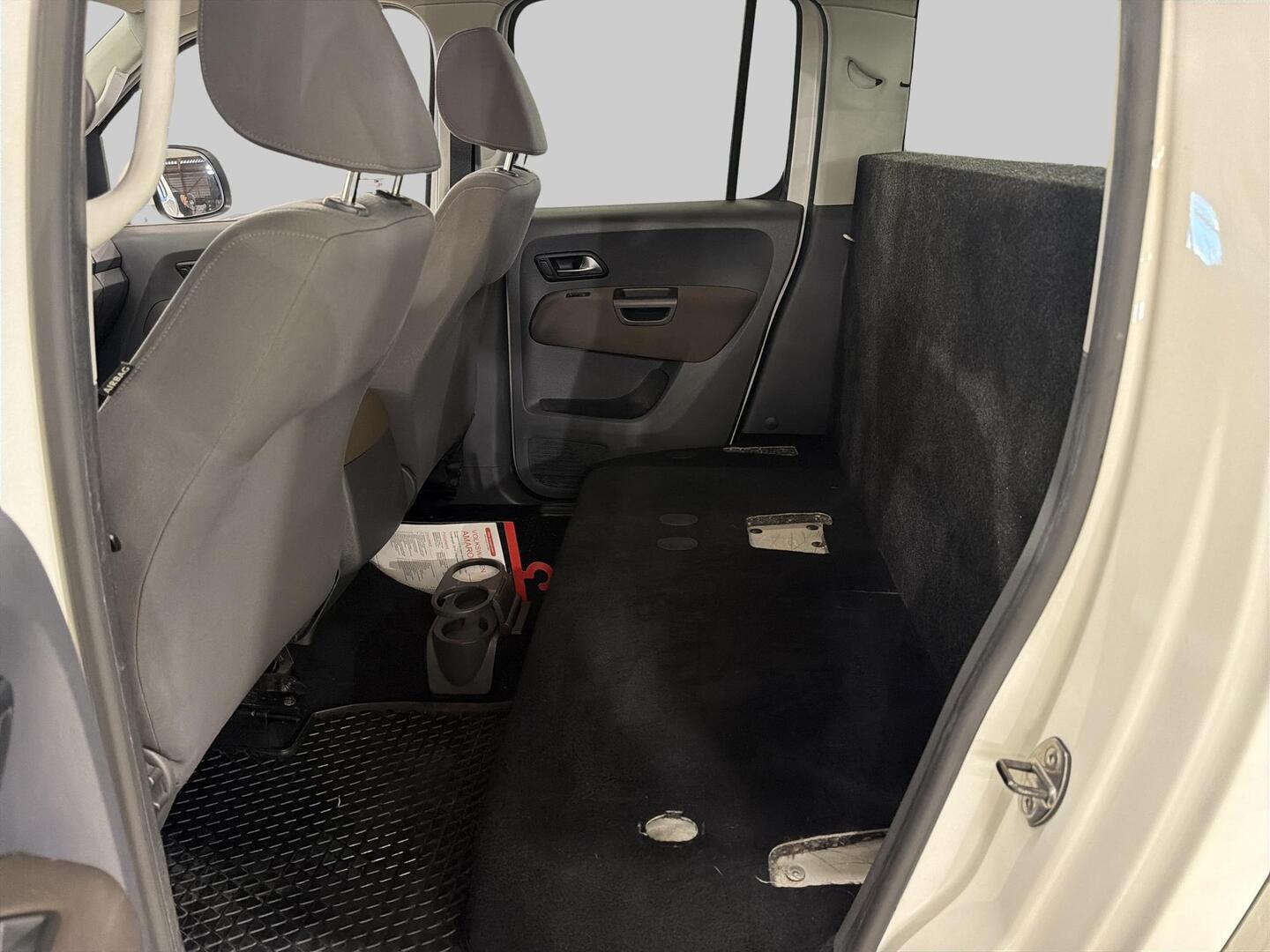 VOLKSWAGEN Amarok 2014