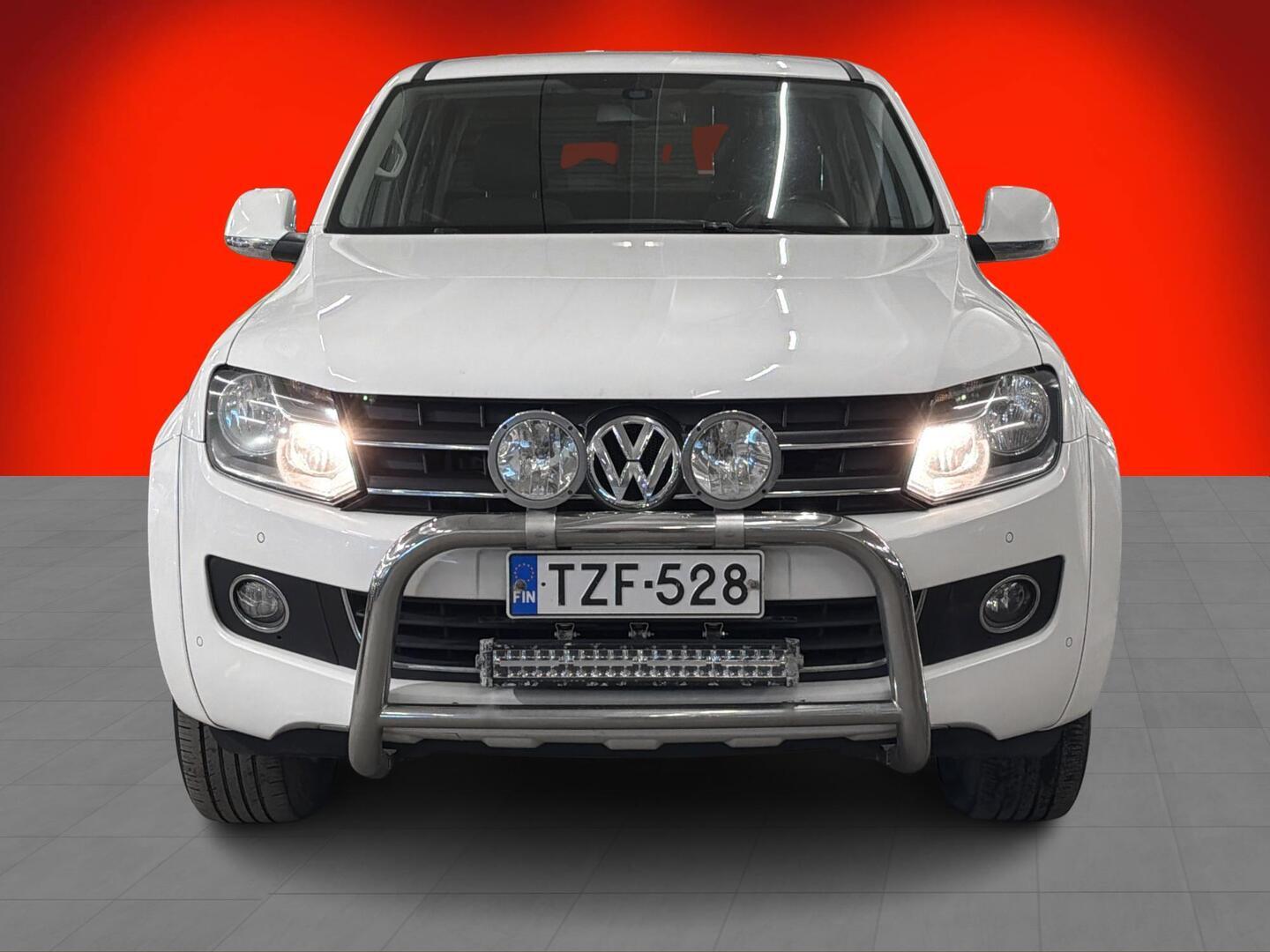 VOLKSWAGEN Amarok 2014