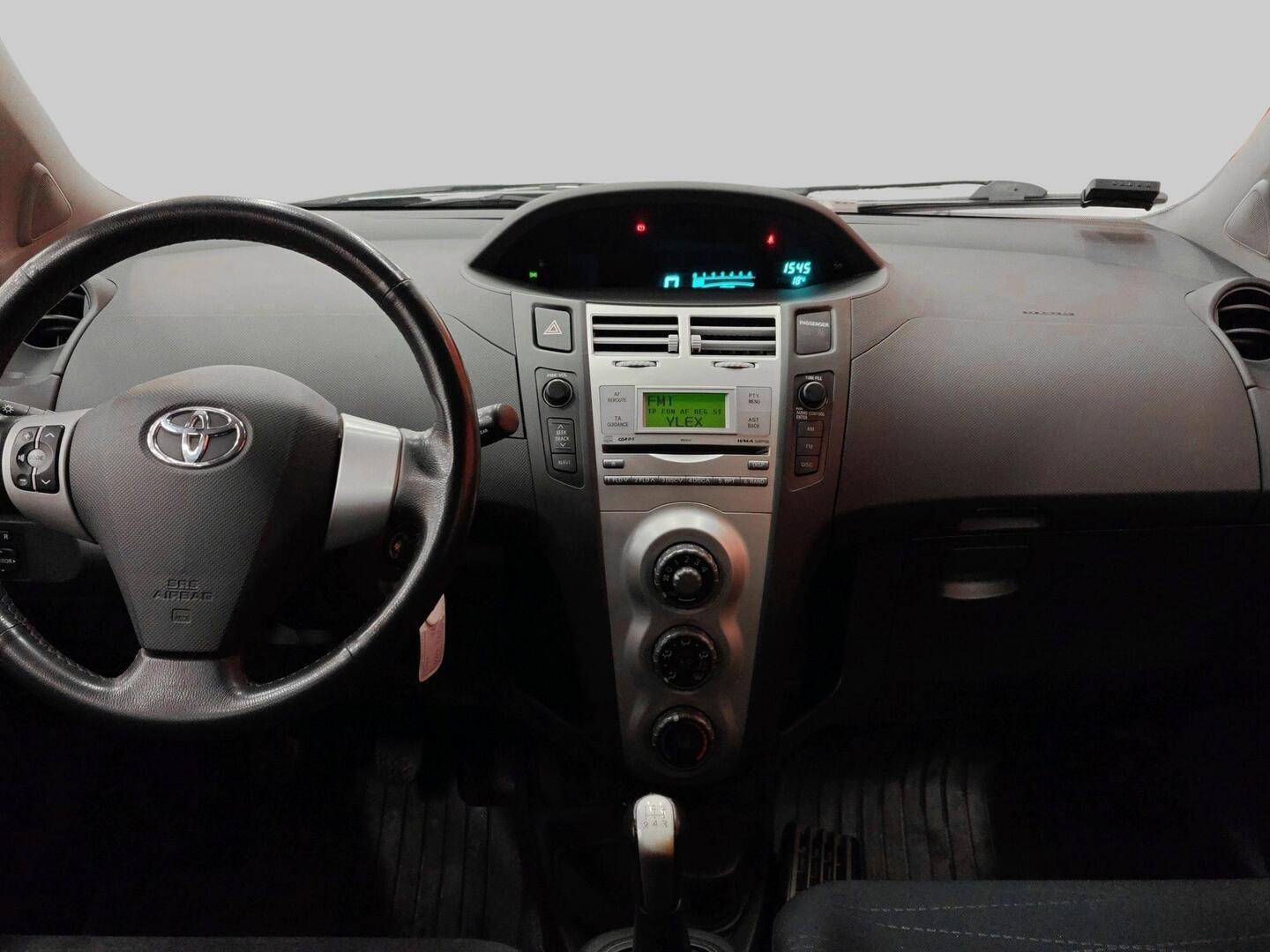 TOYOTA Yaris 2007