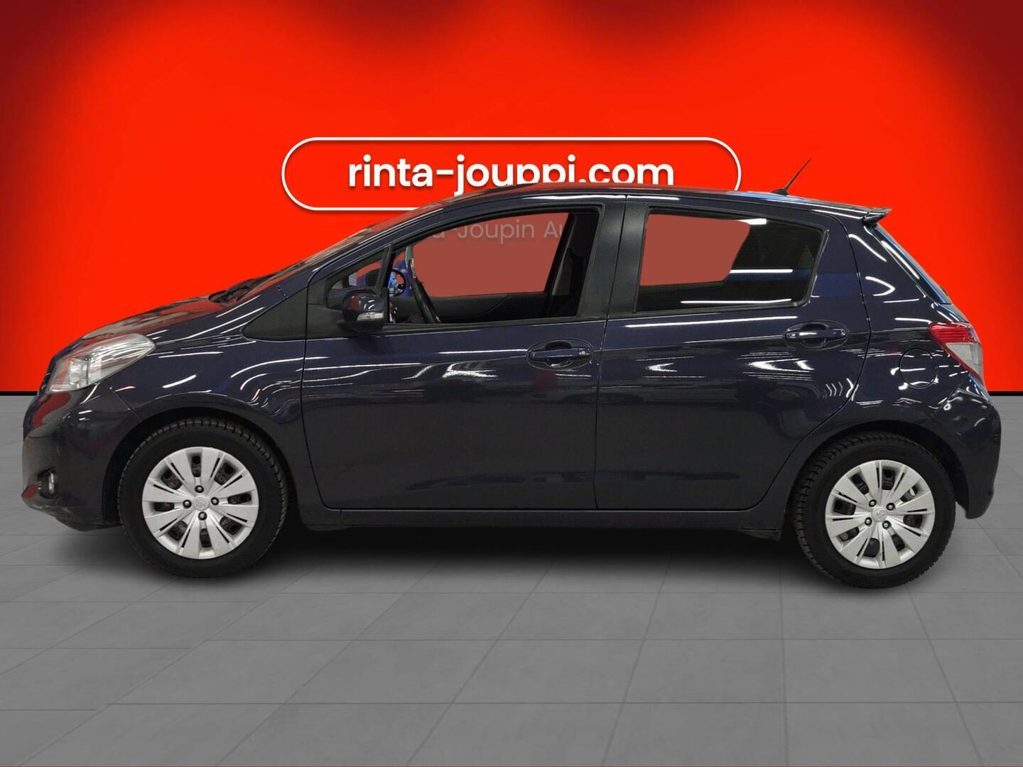 TOYOTA Yaris 2012
