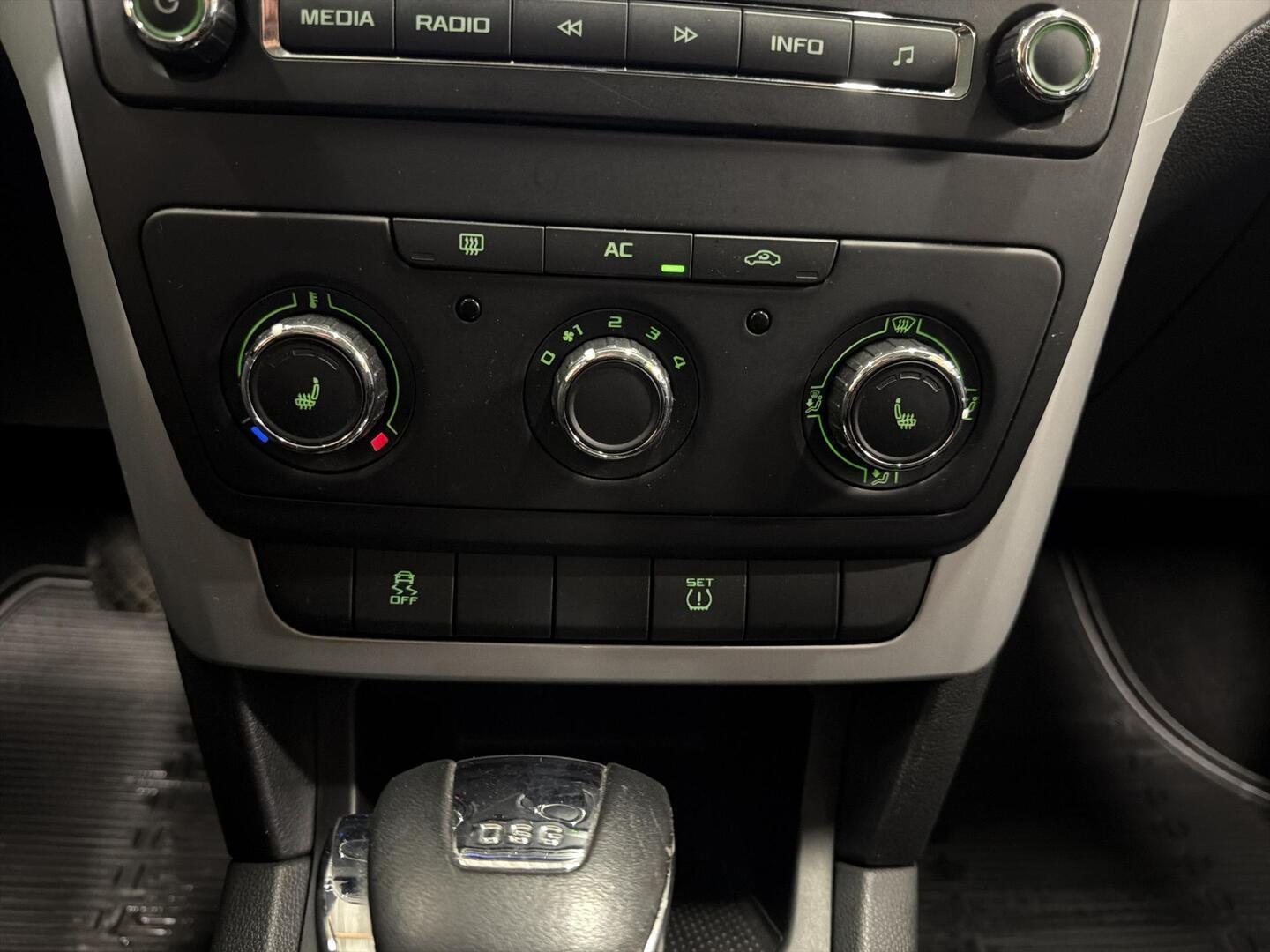 SKODA Yeti 2011