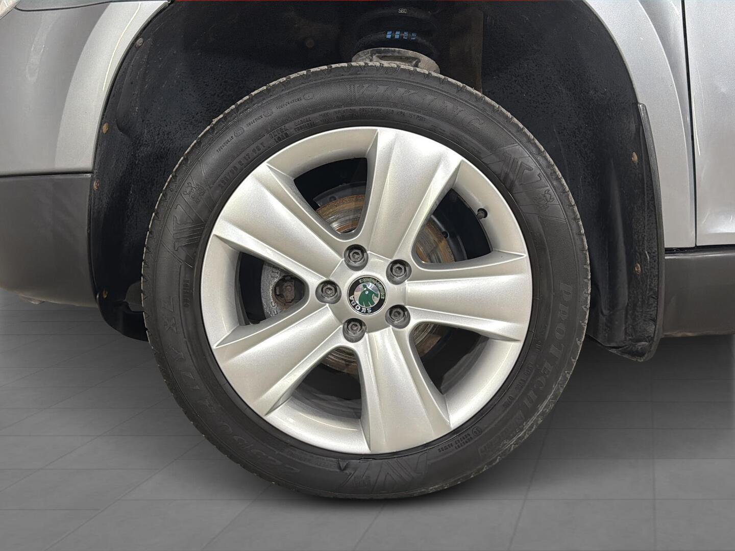 SKODA Yeti 2011