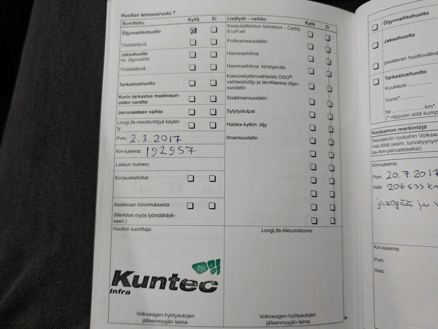 VOLKSWAGEN Caddy Maxi 2011