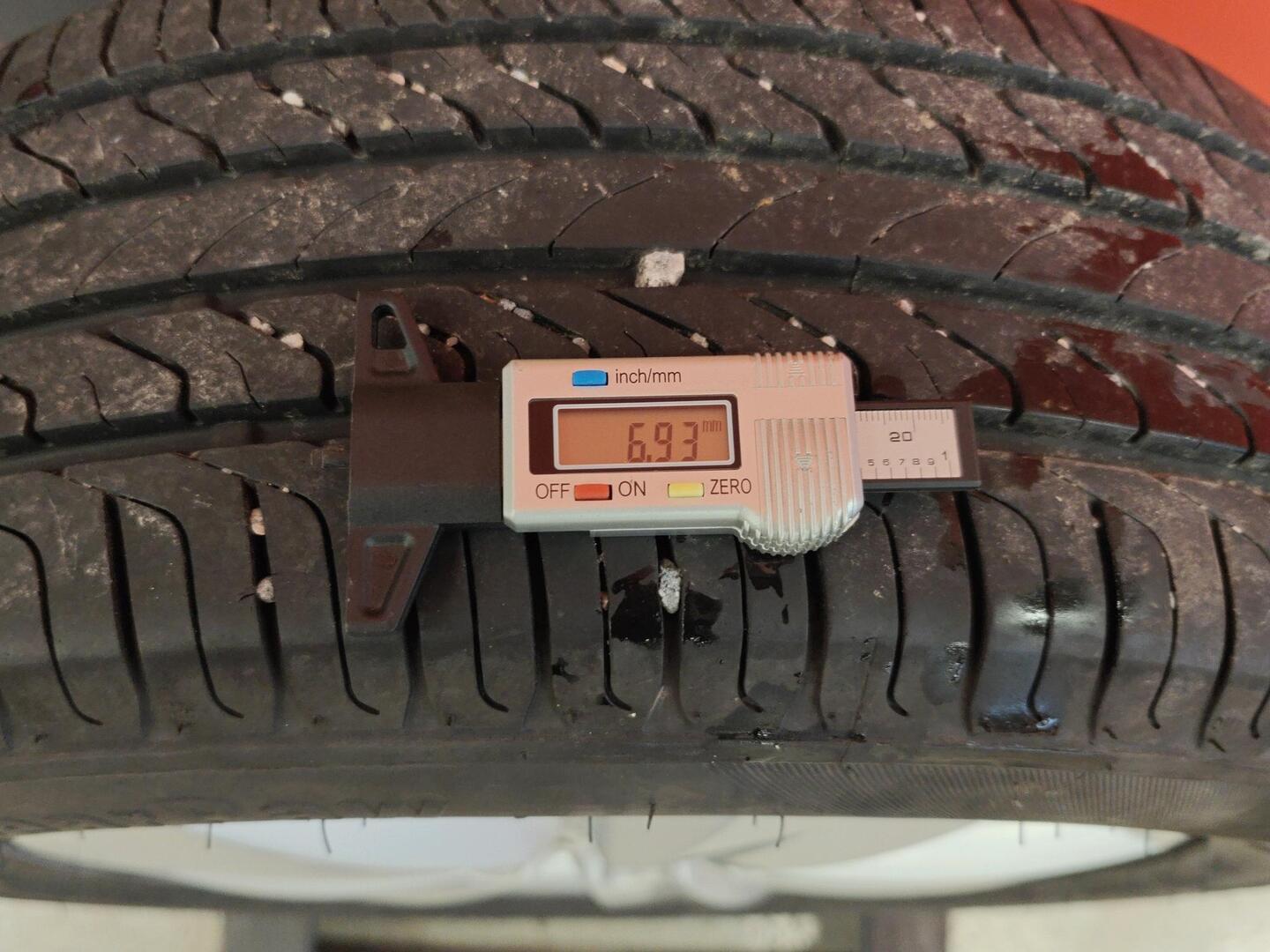 VOLKSWAGEN Caddy Maxi 2011