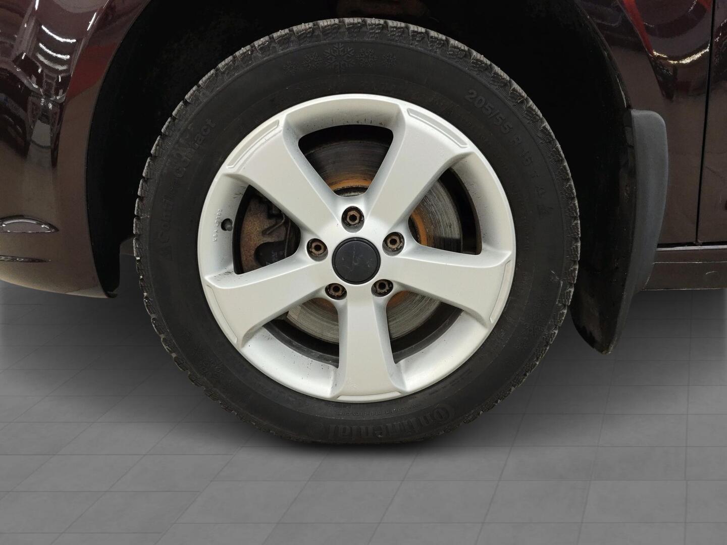 VOLKSWAGEN Caddy Maxi 2011