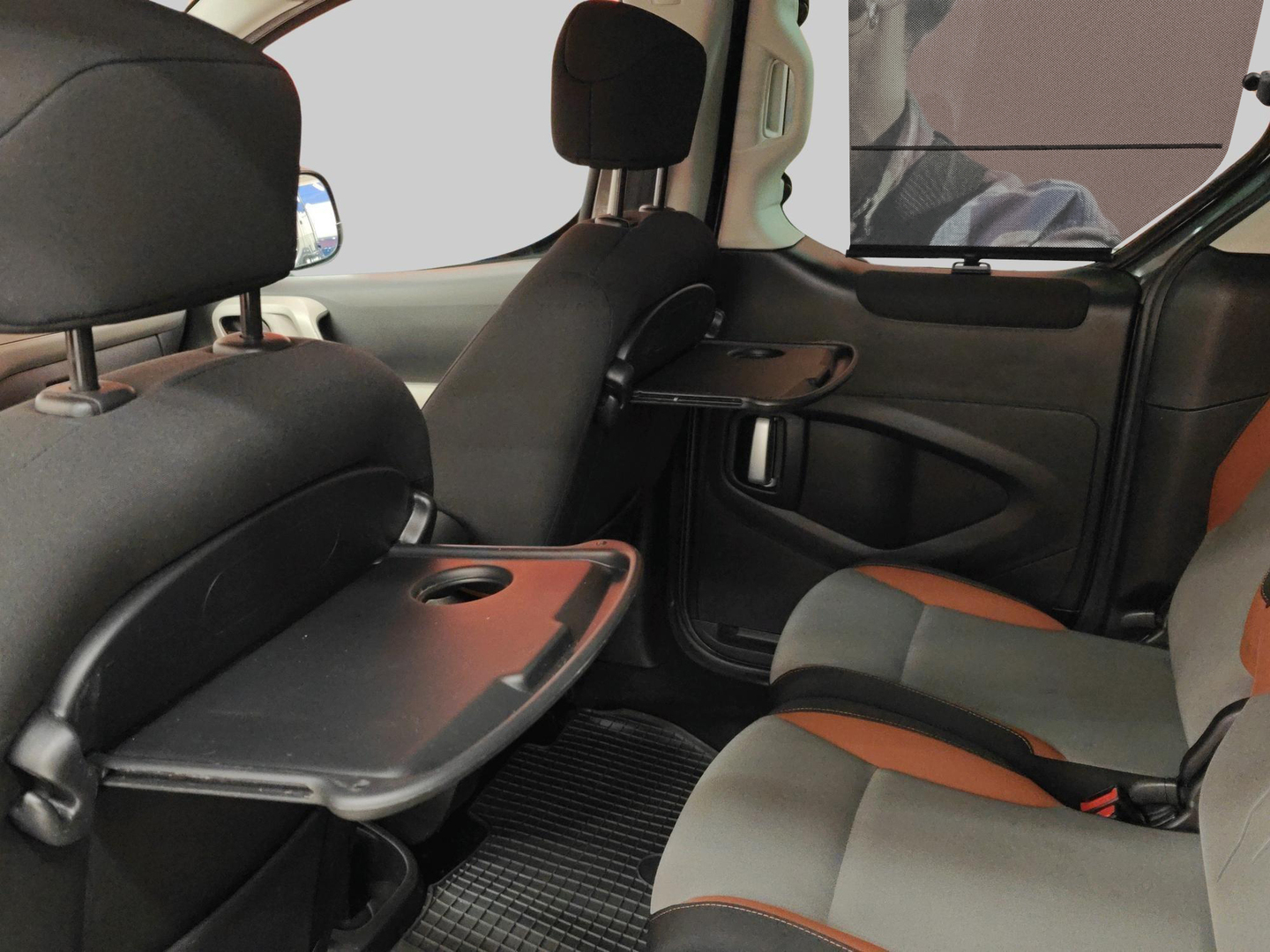 PEUGEOT Partner 2016